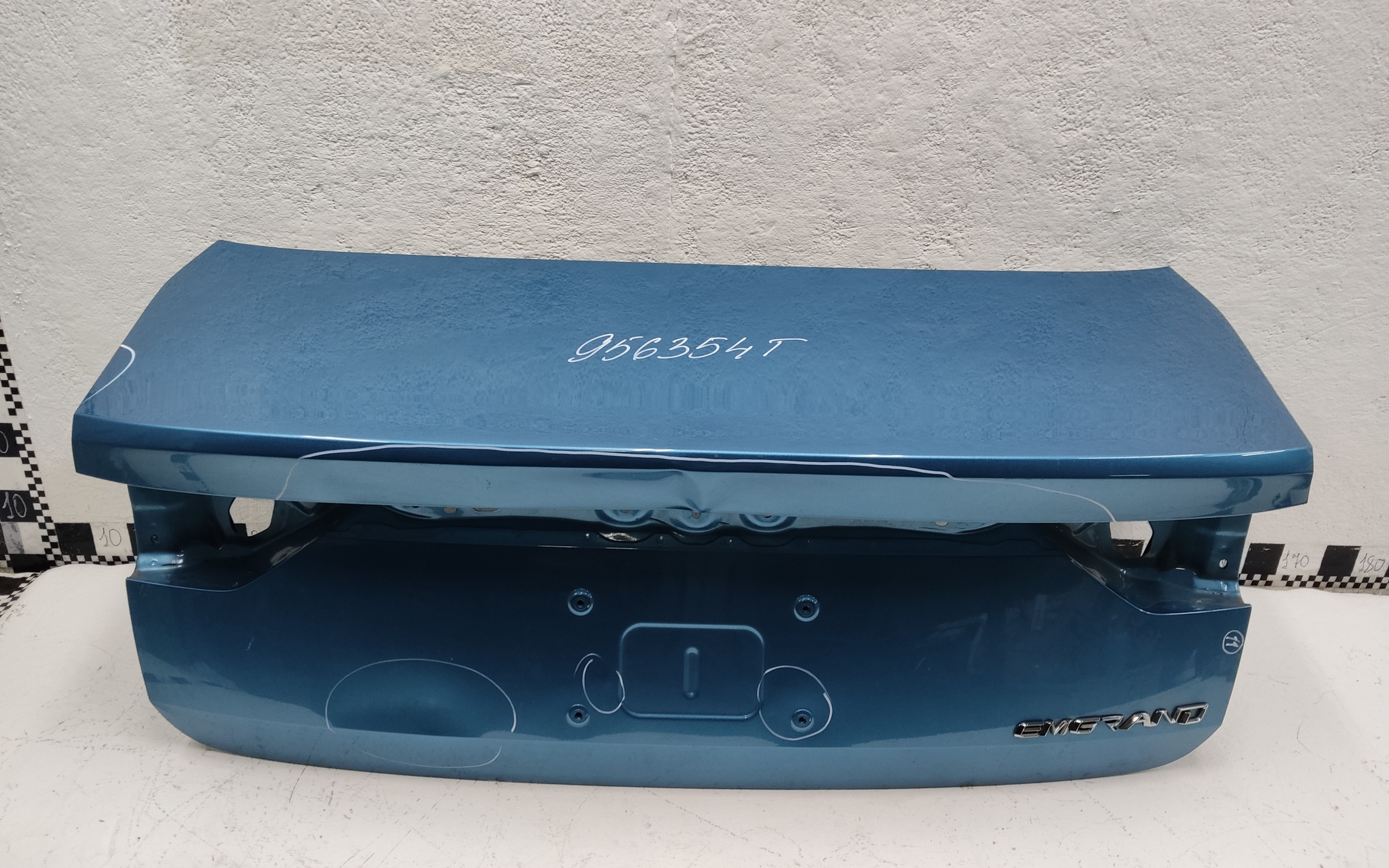 Крышка багажника Geely Emgrand 2