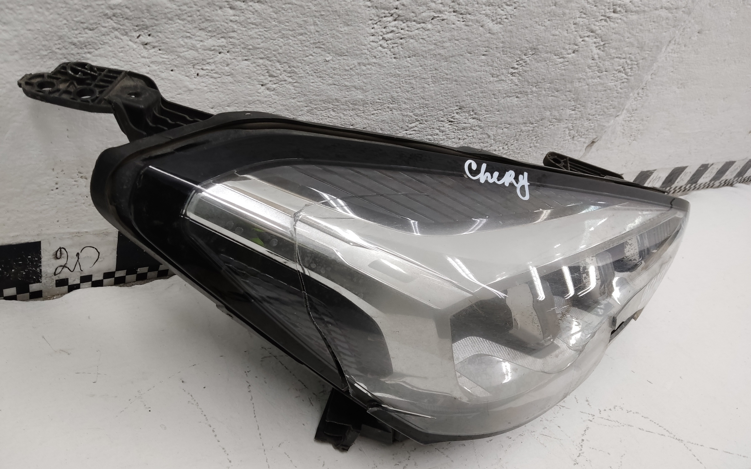 Фара передняя правая Chery Tiggo 7 Pro LED