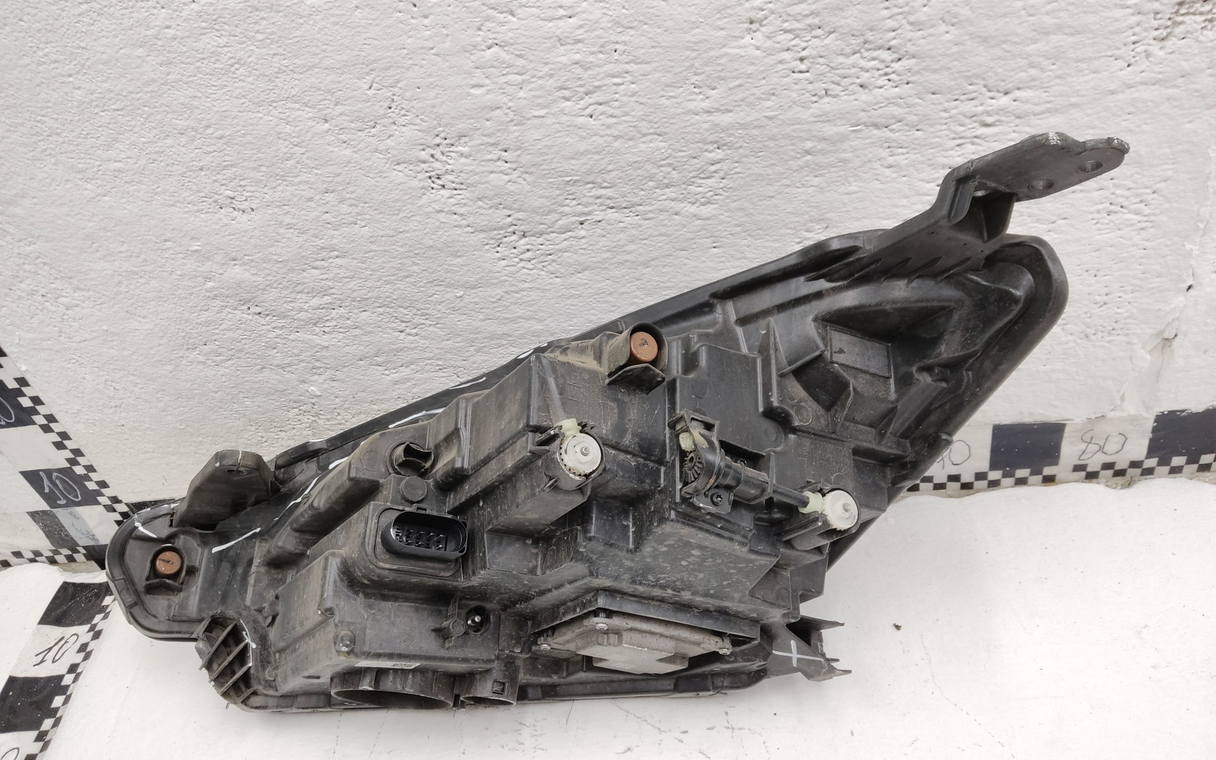 Фара передняя правая Chery Tiggo 7 Pro LED