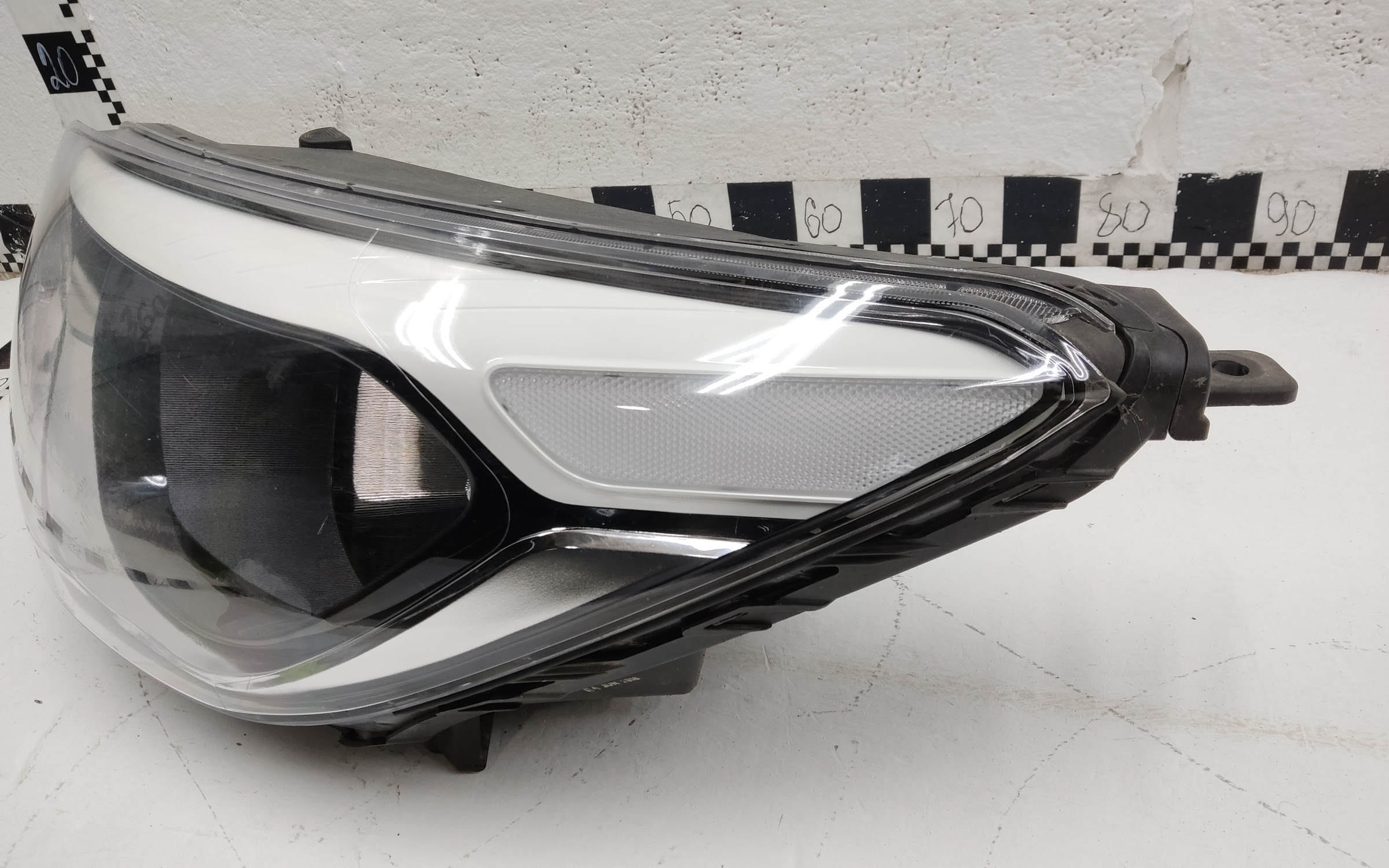 Фара передняя левая Kia Soul 2 галоген