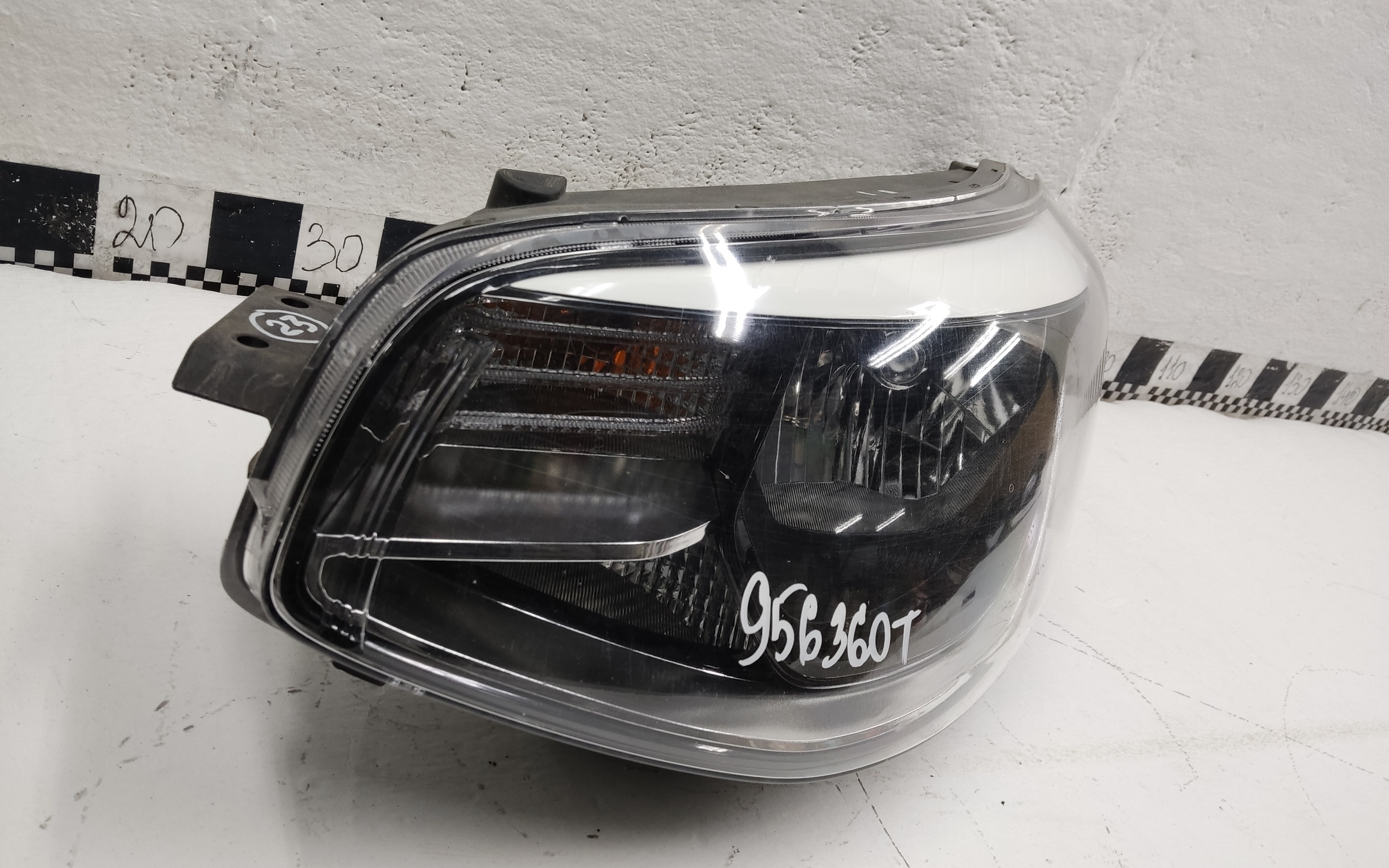 Фара передняя левая Kia Soul 2 галоген