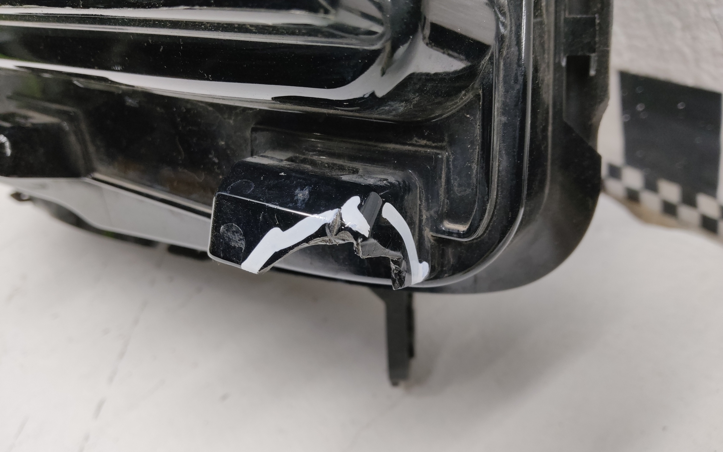 Фара передняя правая Geely Coolray Restail LED