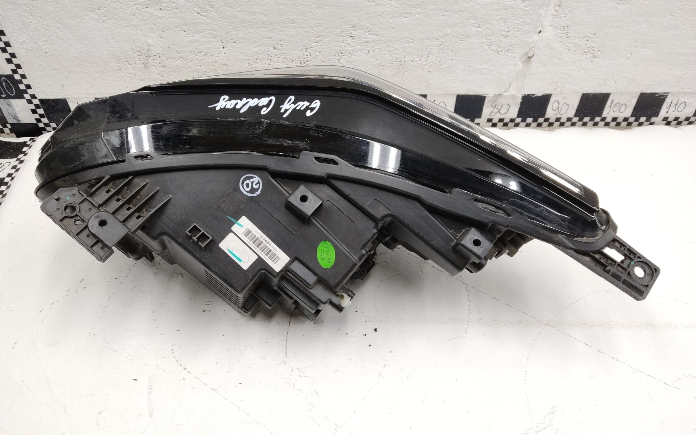 Фара передняя правая Geely Coolray Restail LED