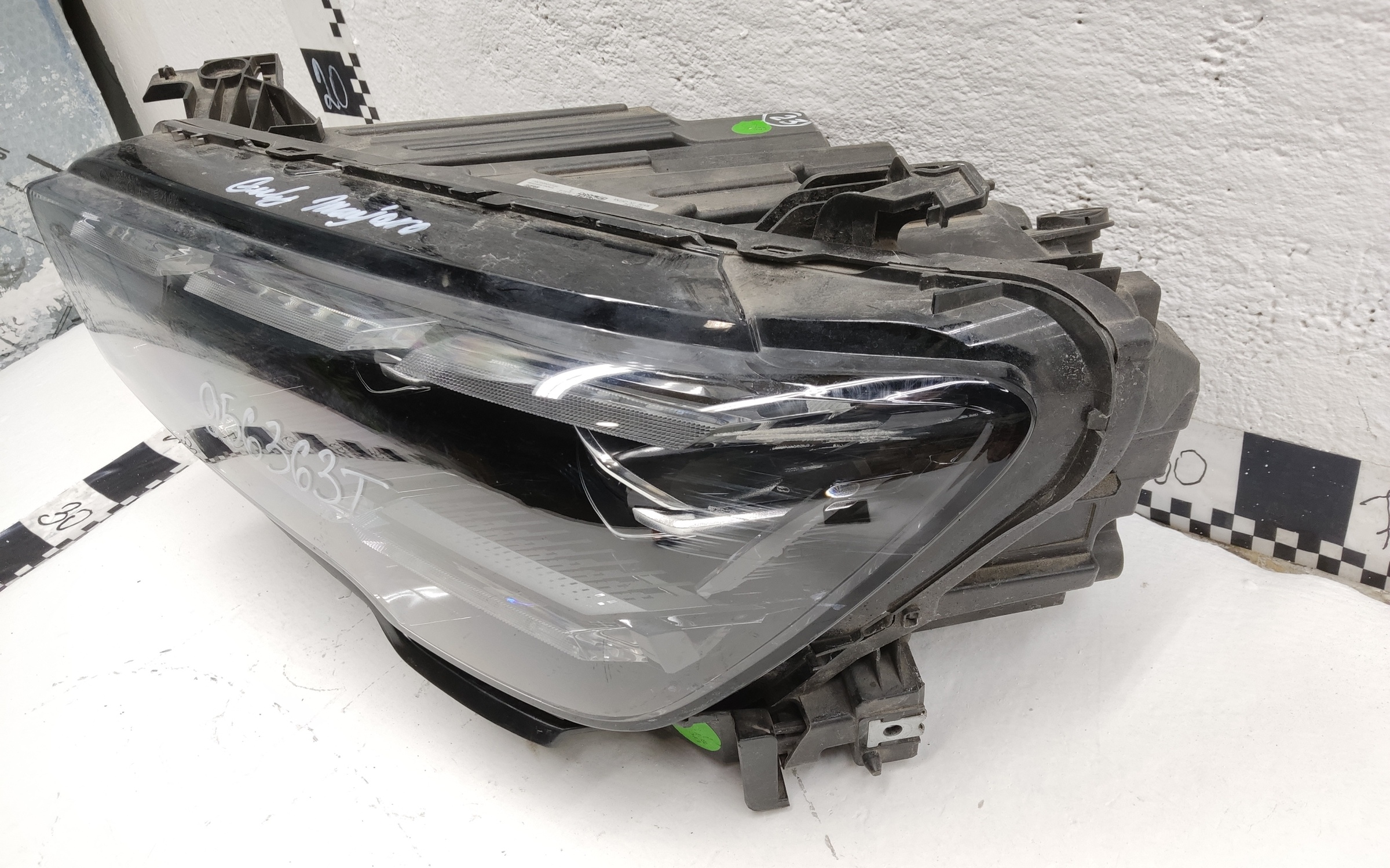 Фара передняя левая Geely Monjaro