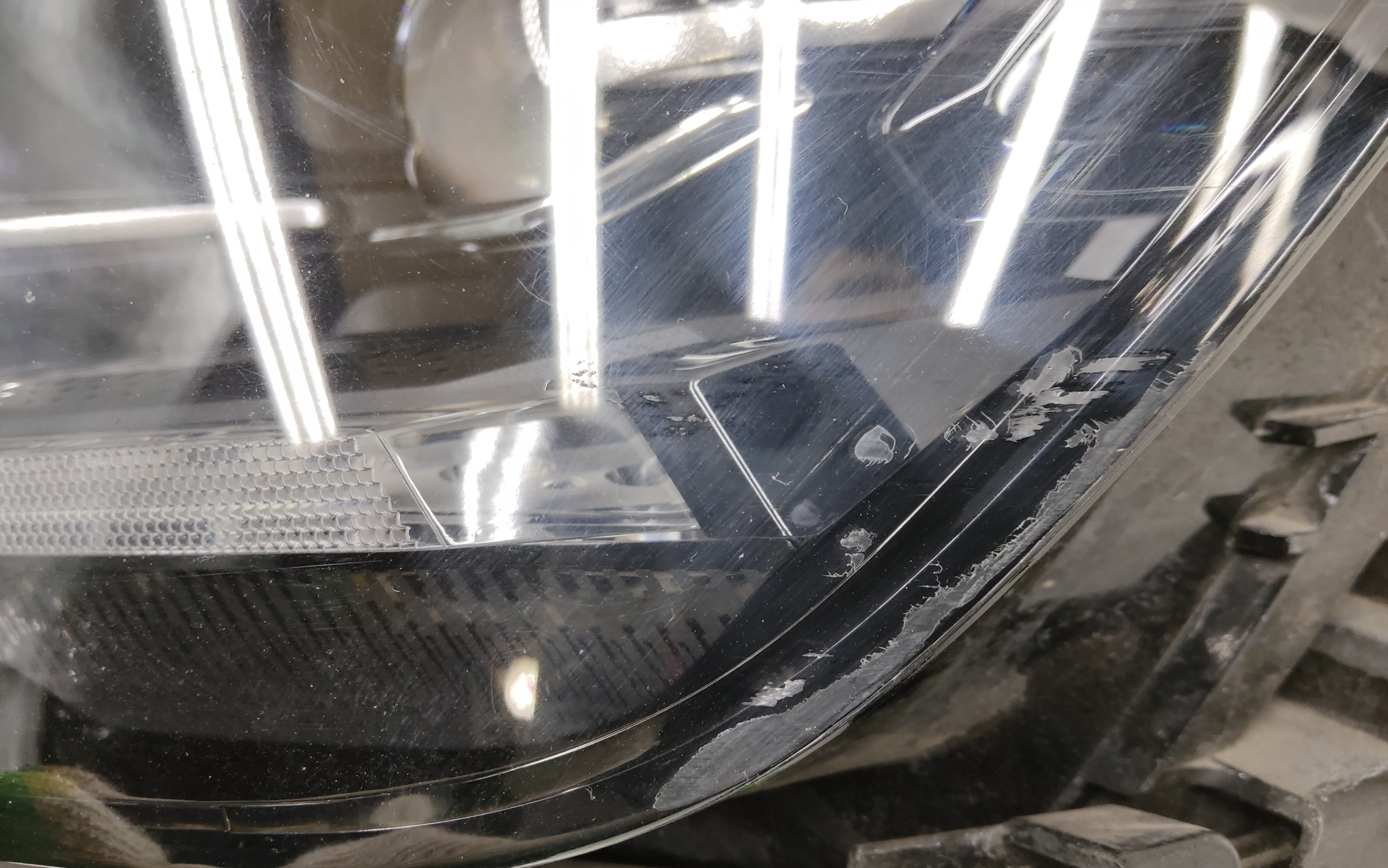 Фара передняя левая Geely Monjaro