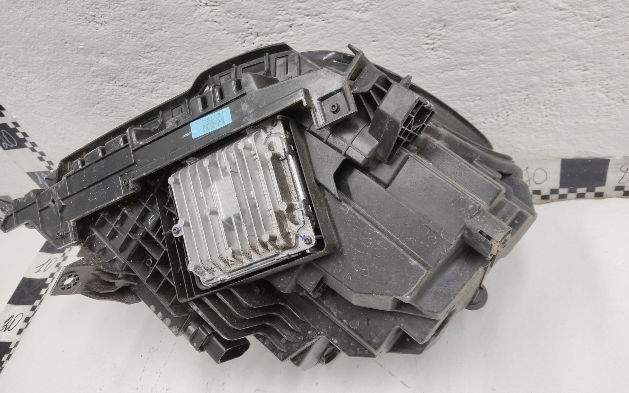 Фара передняя левая Geely Monjaro