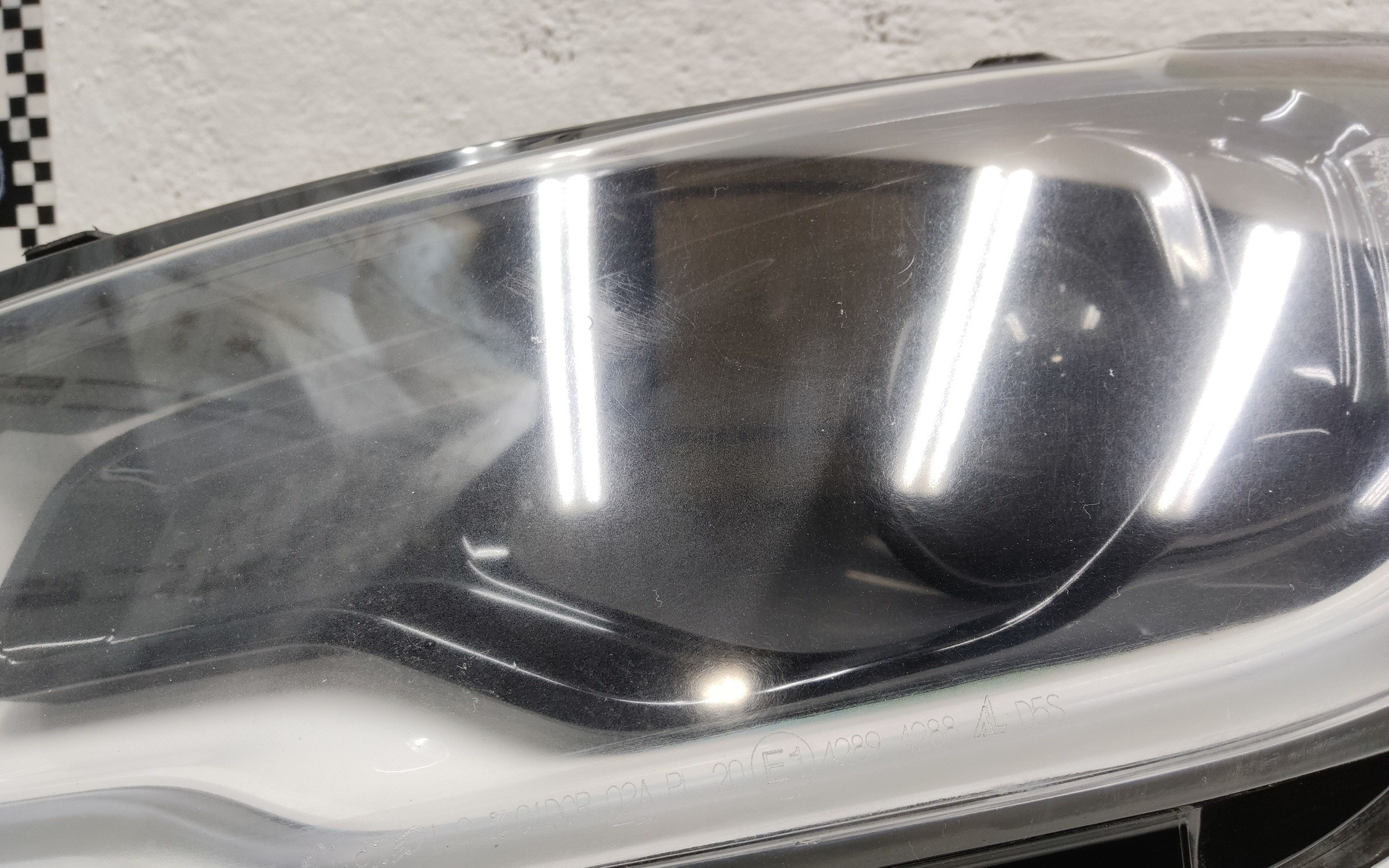 Фара передняя левая Jeep Compass 2 Биксенон