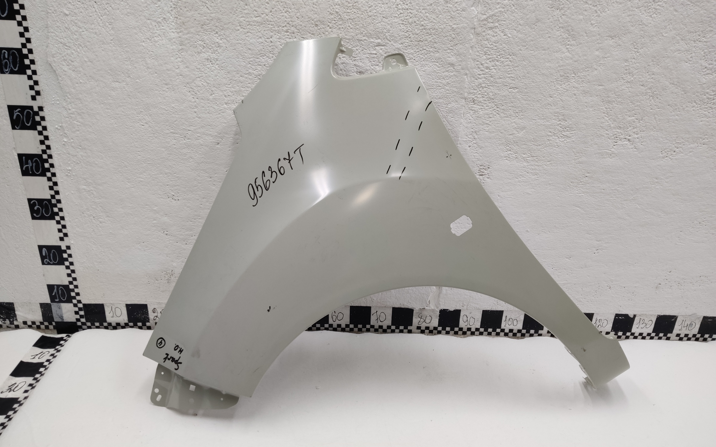 Крыло переднее левое Chevrolet Spark 3