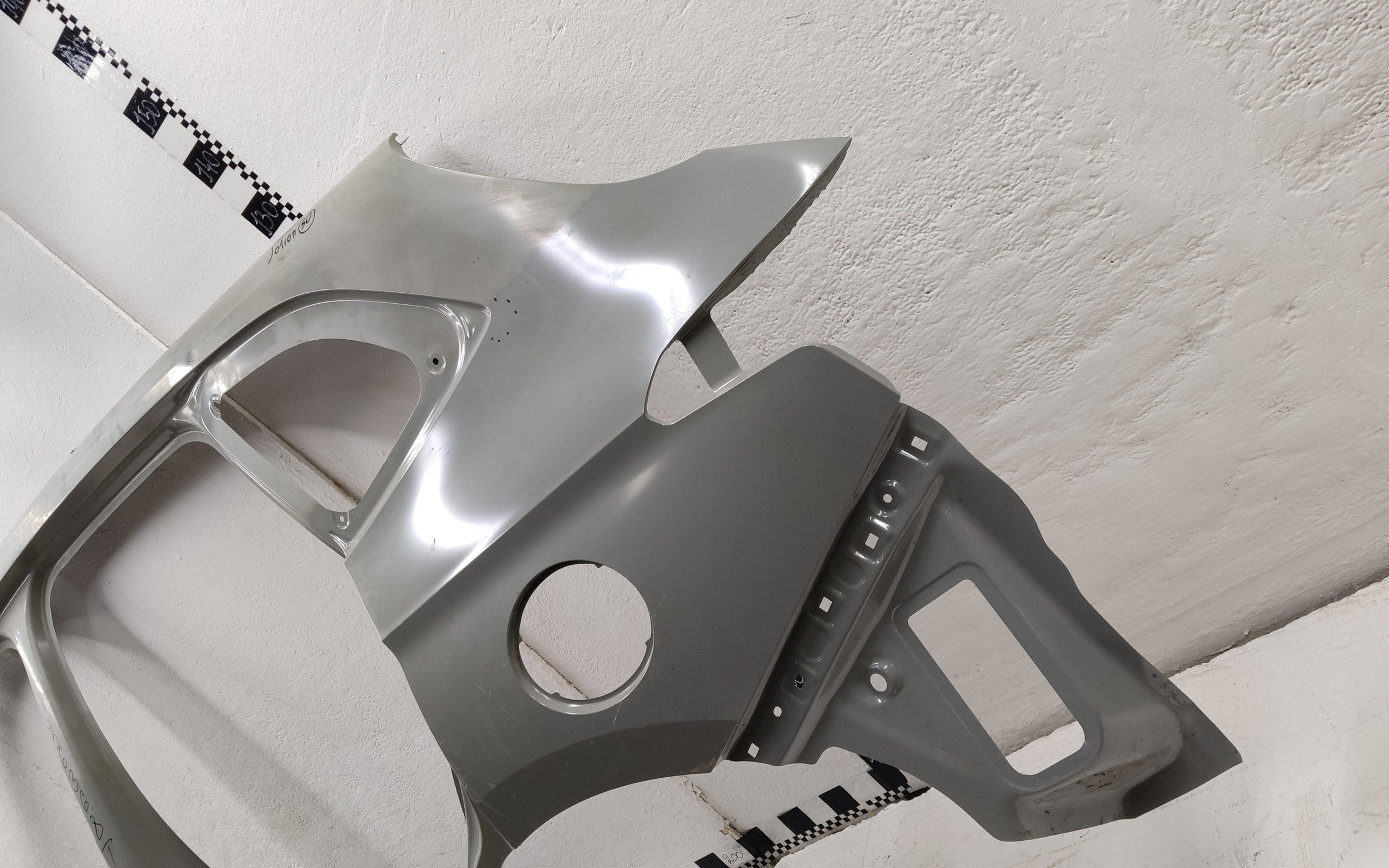 Панель кузова боковая левая Haval Jolion