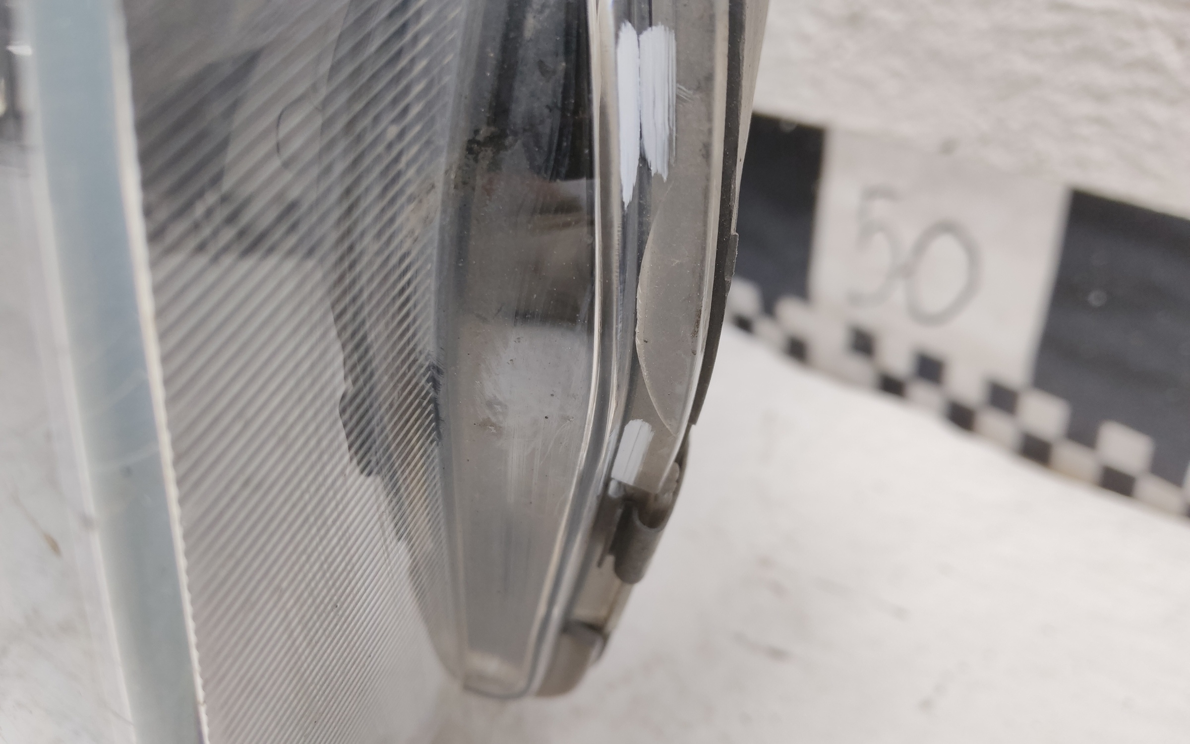 Фара передняя правая Renault Sandero 2 Restail галоген с ДХО