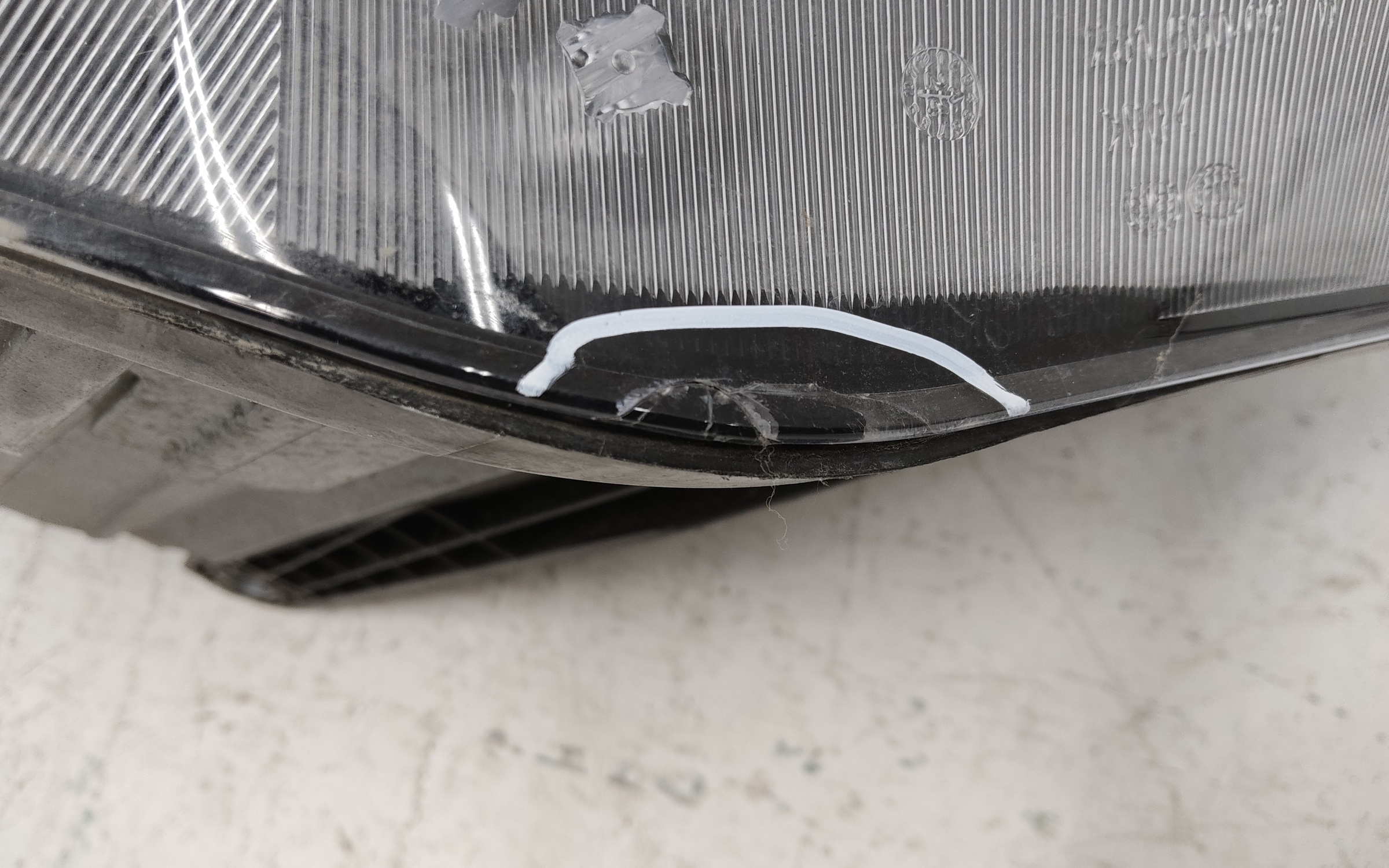 Фара передняя правая Jetta VS5 1 Restail 2 LED