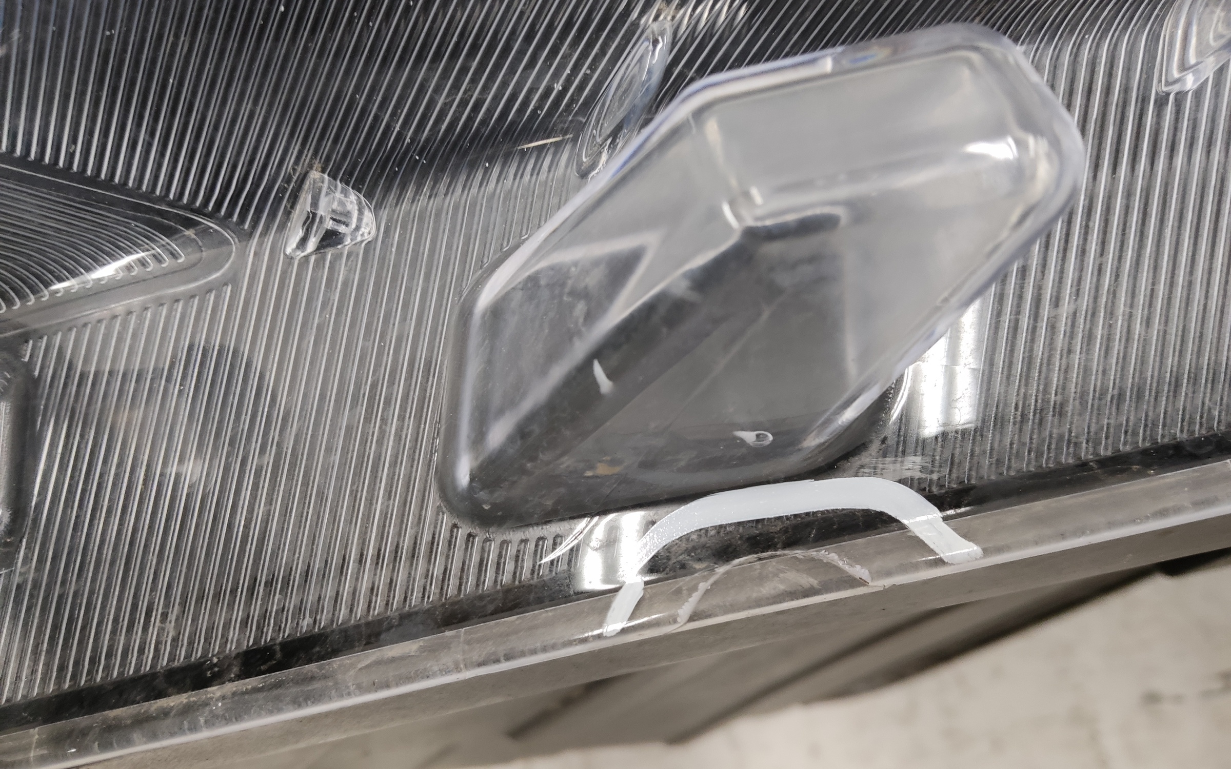 Фара передняя правая Jetta VS5 1 Restail 2 LED