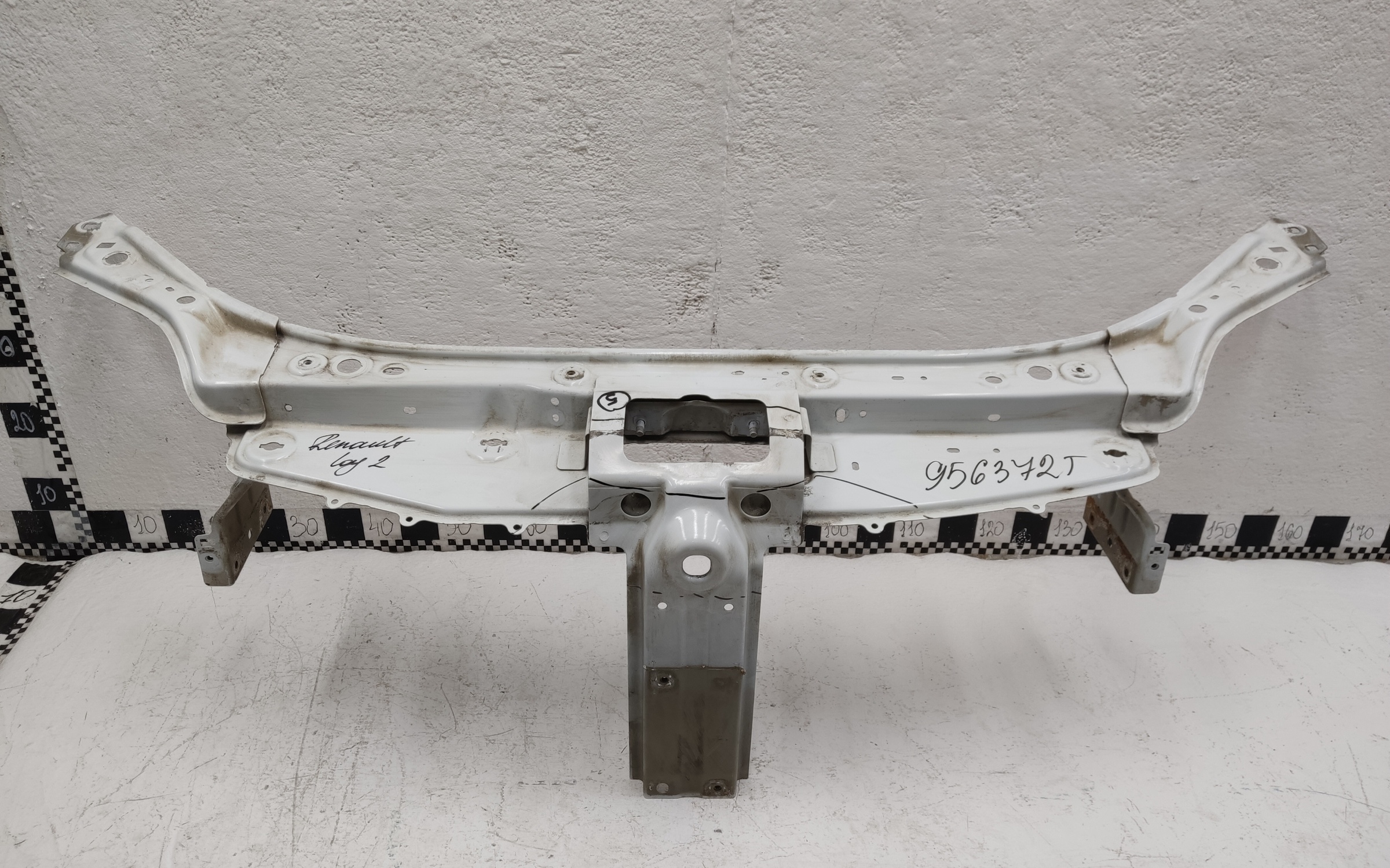 Панель передняя Renault Logan 2