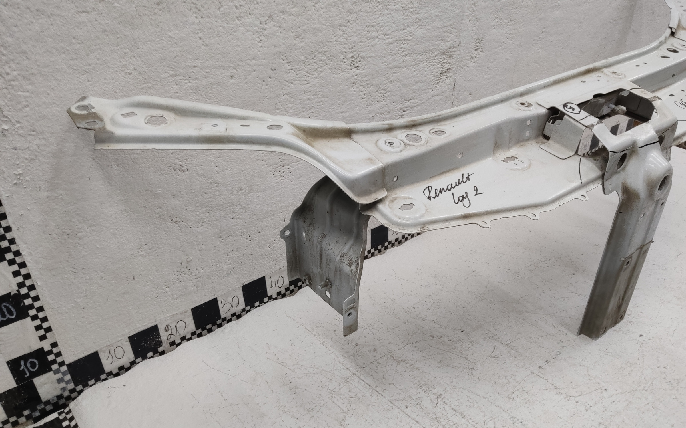 Панель передняя Renault Logan 2