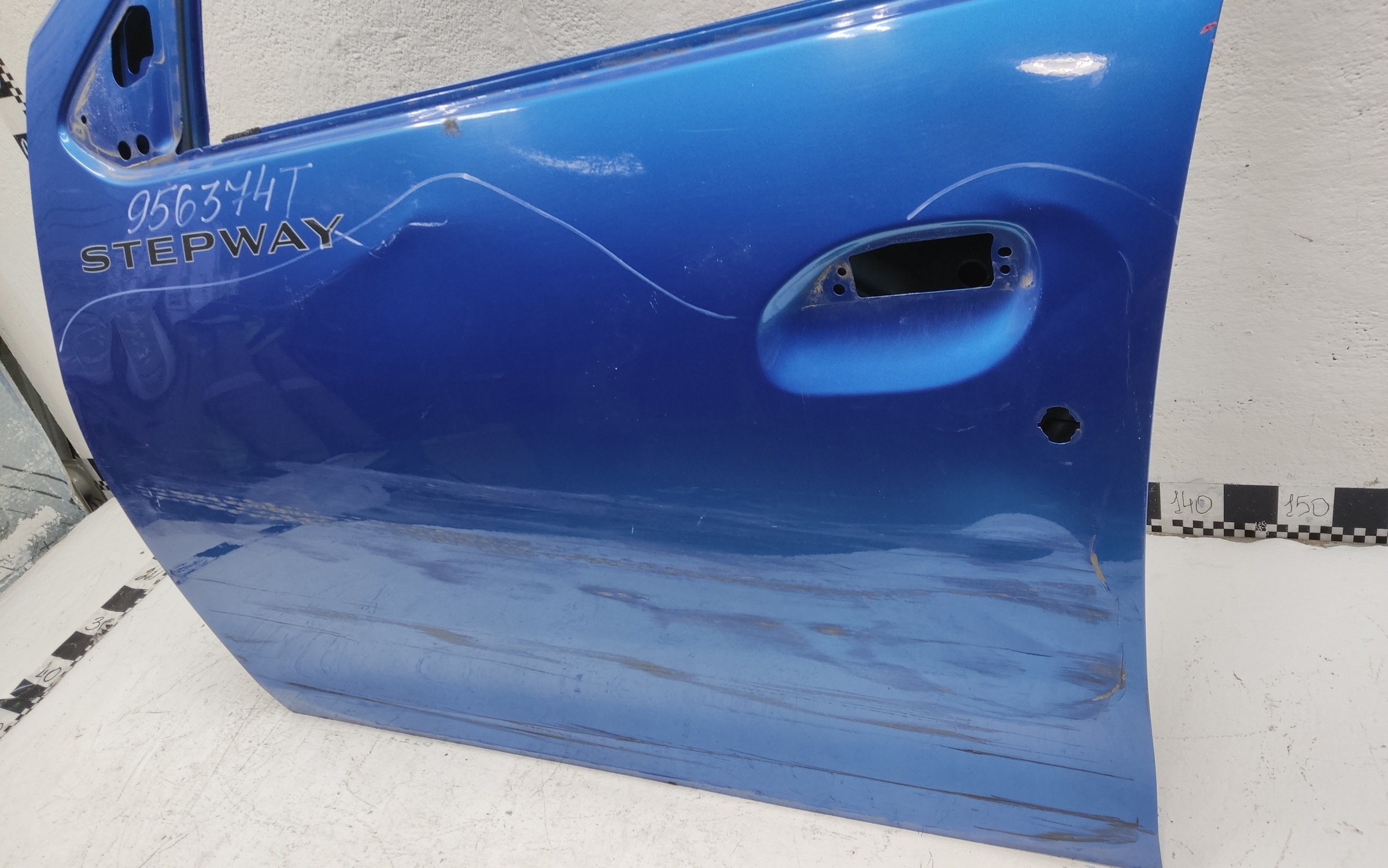 Дверь передняя левая Renault Logan 2 / Sandero 2 Stepway