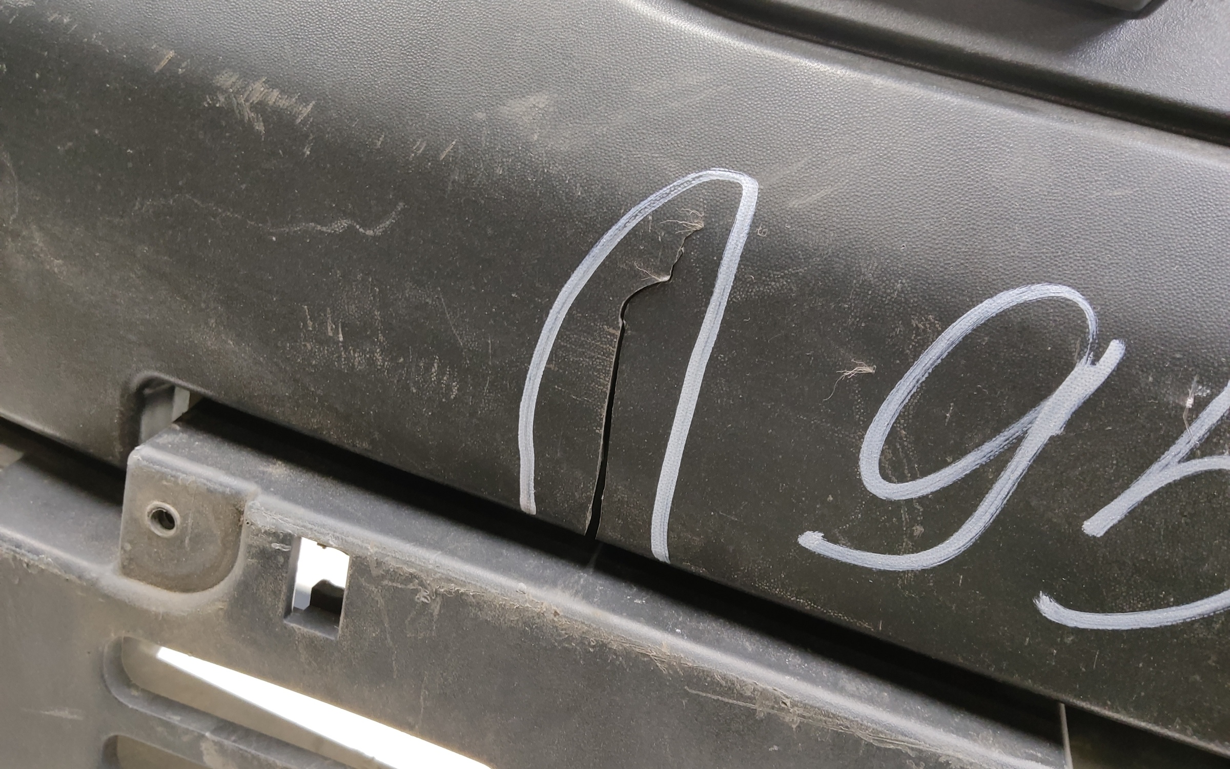 Бампер передний Mitsubishi L200 5 Restail Triton