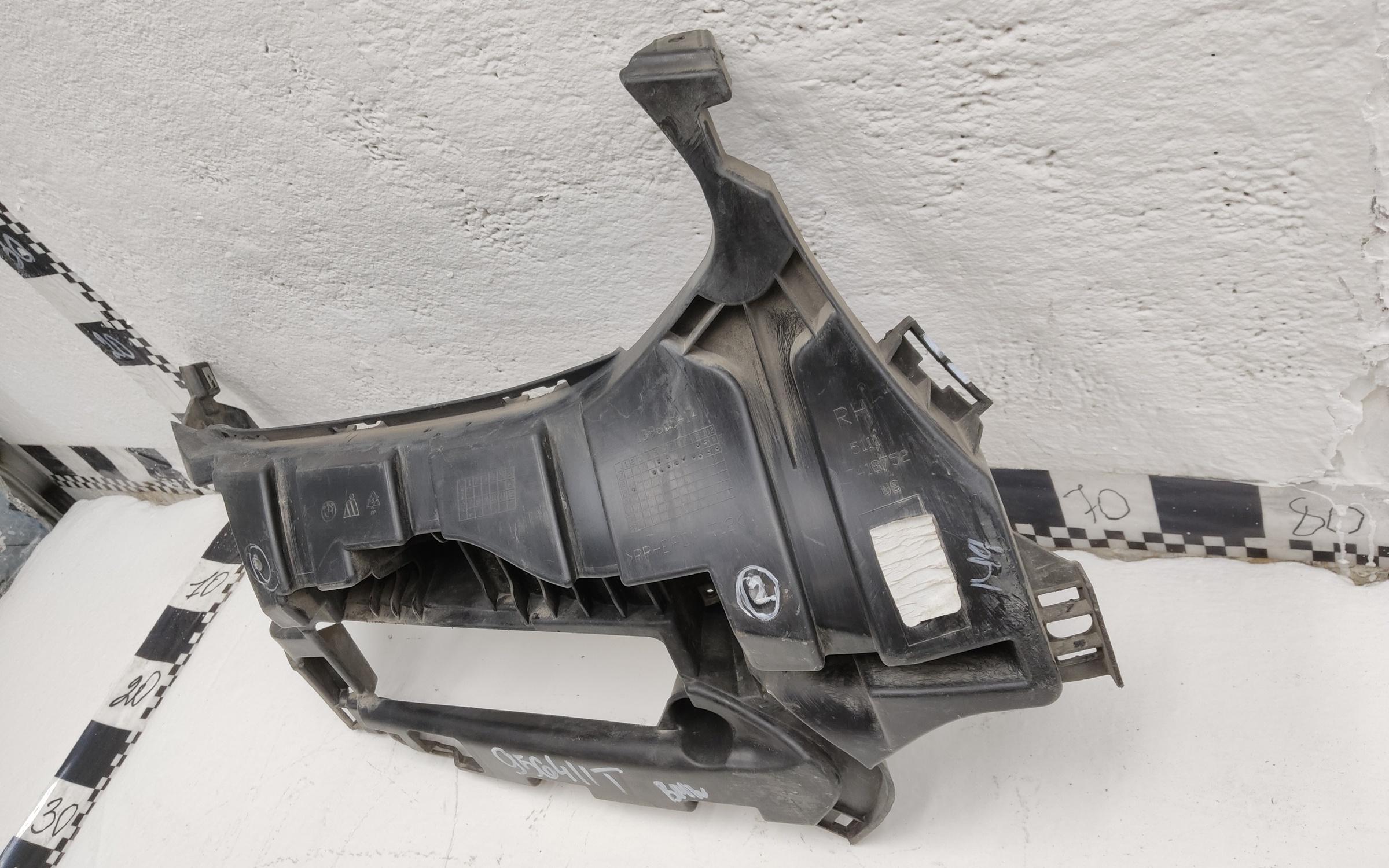 Кронштейн переднего бампера правый BMW X4 G02