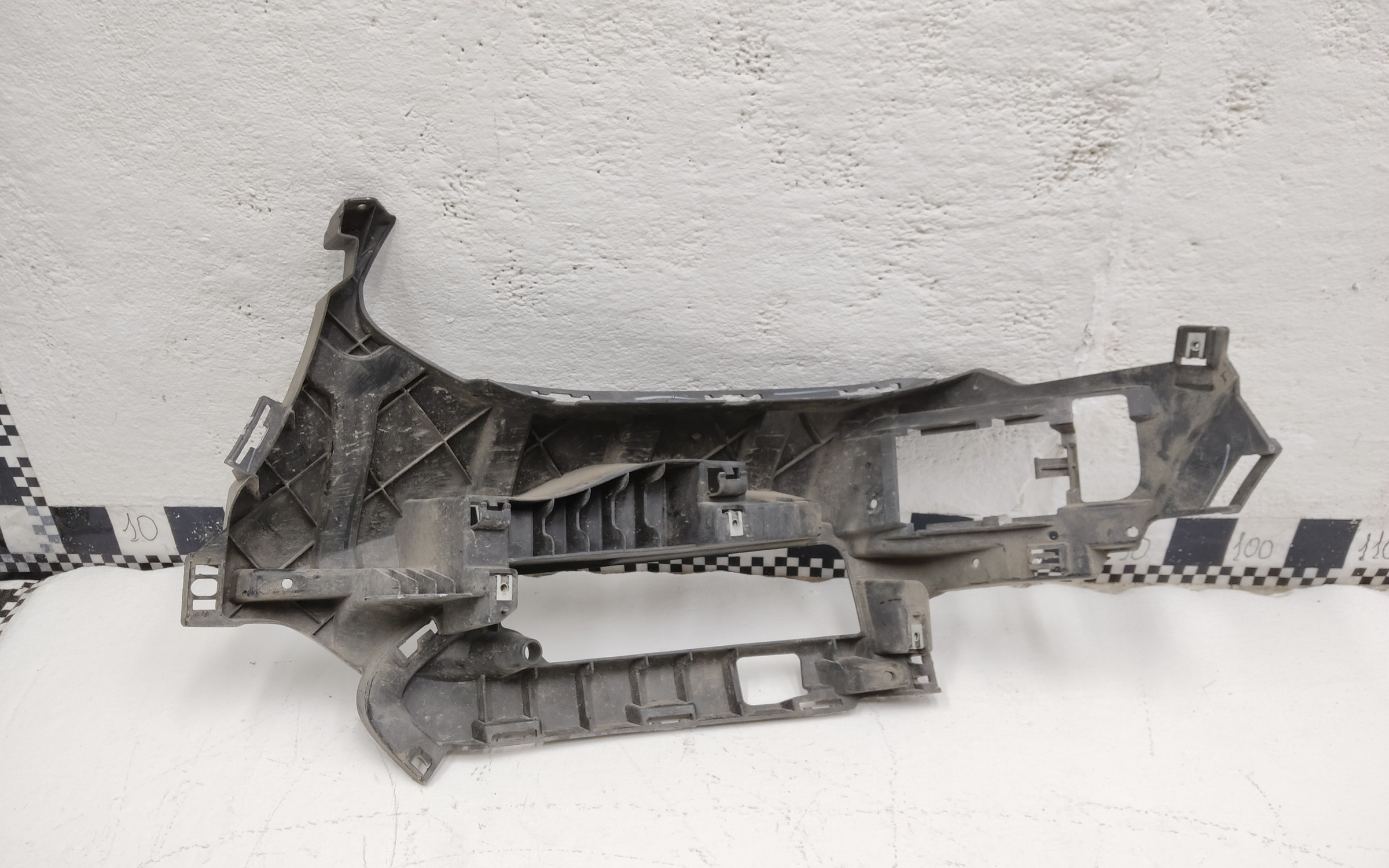 Кронштейн переднего бампера правый BMW X4 G02