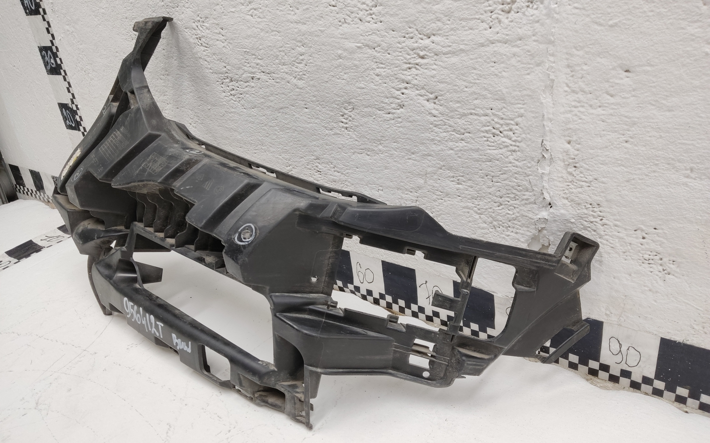 Кронштейн переднего бампера левый BMW X4 G02