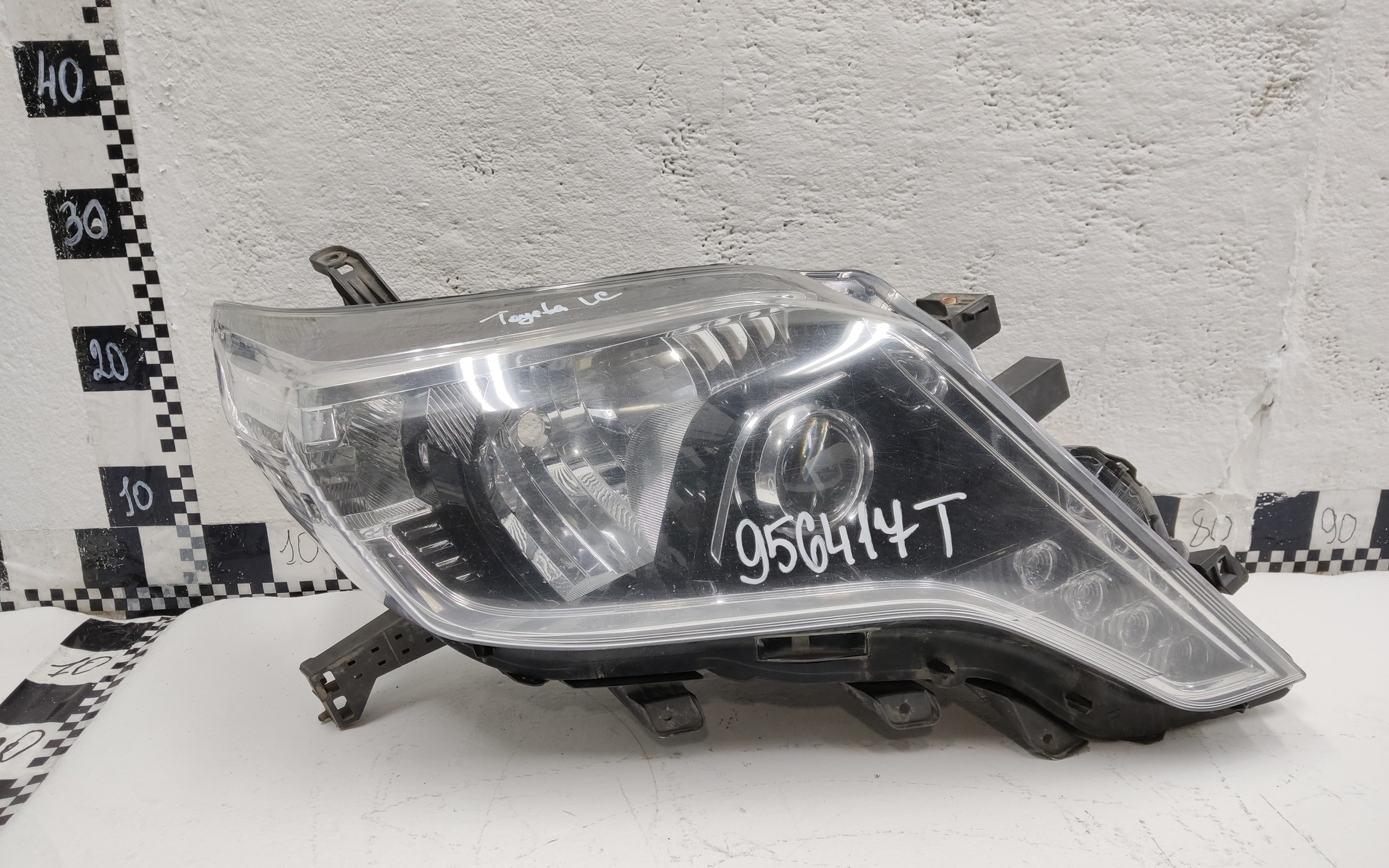 Фара передняя правая Toyota Land Cruiser Prado 150 Restail LED ДХО