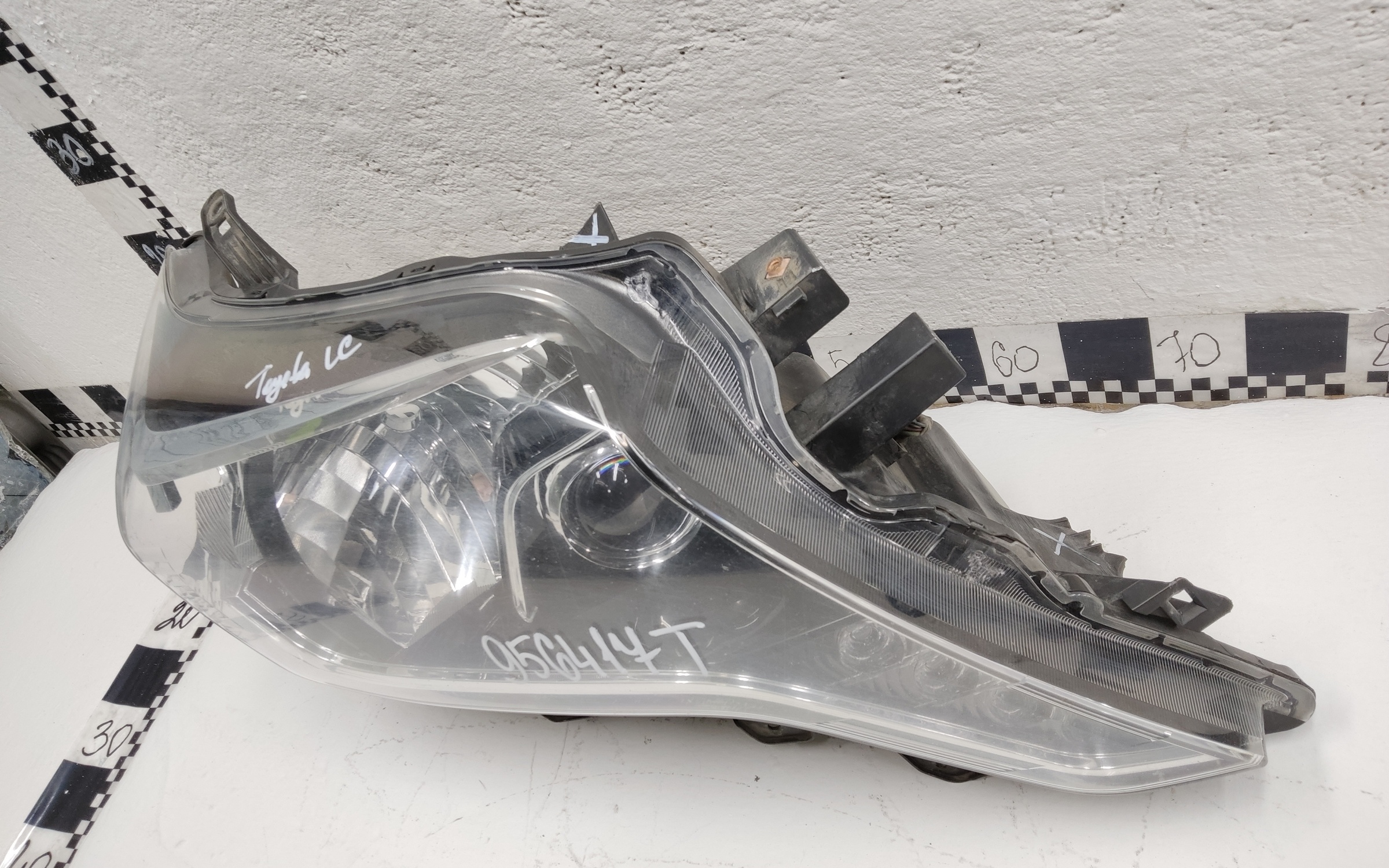 Фара передняя правая Toyota Land Cruiser Prado 150 Restail LED ДХО