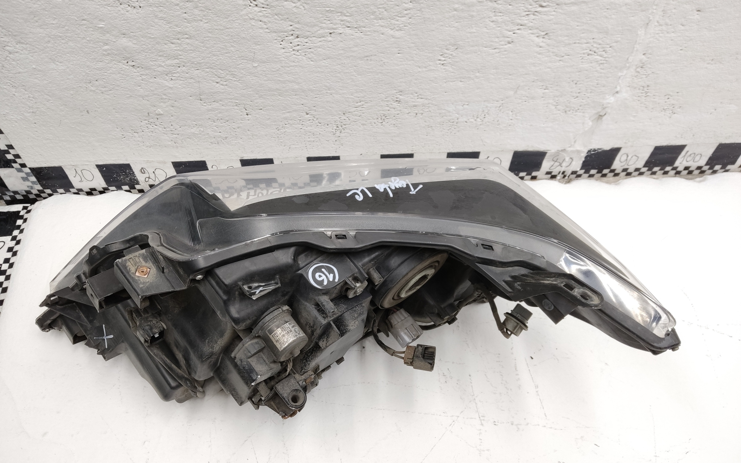 Фара передняя правая Toyota Land Cruiser Prado 150 Restail LED ДХО