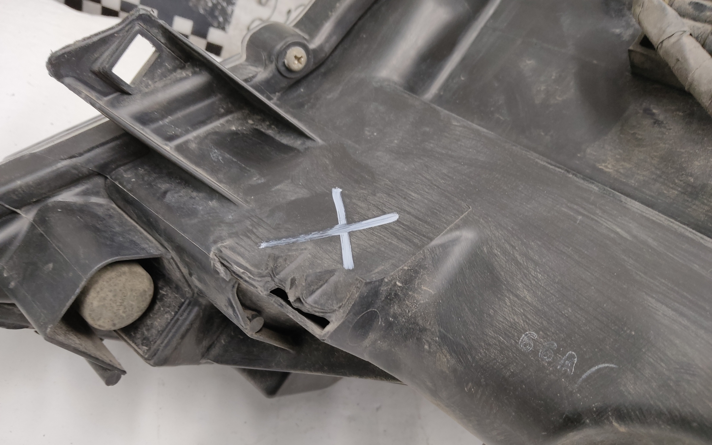 Фара передняя правая Toyota Land Cruiser Prado 150 Restail LED ДХО