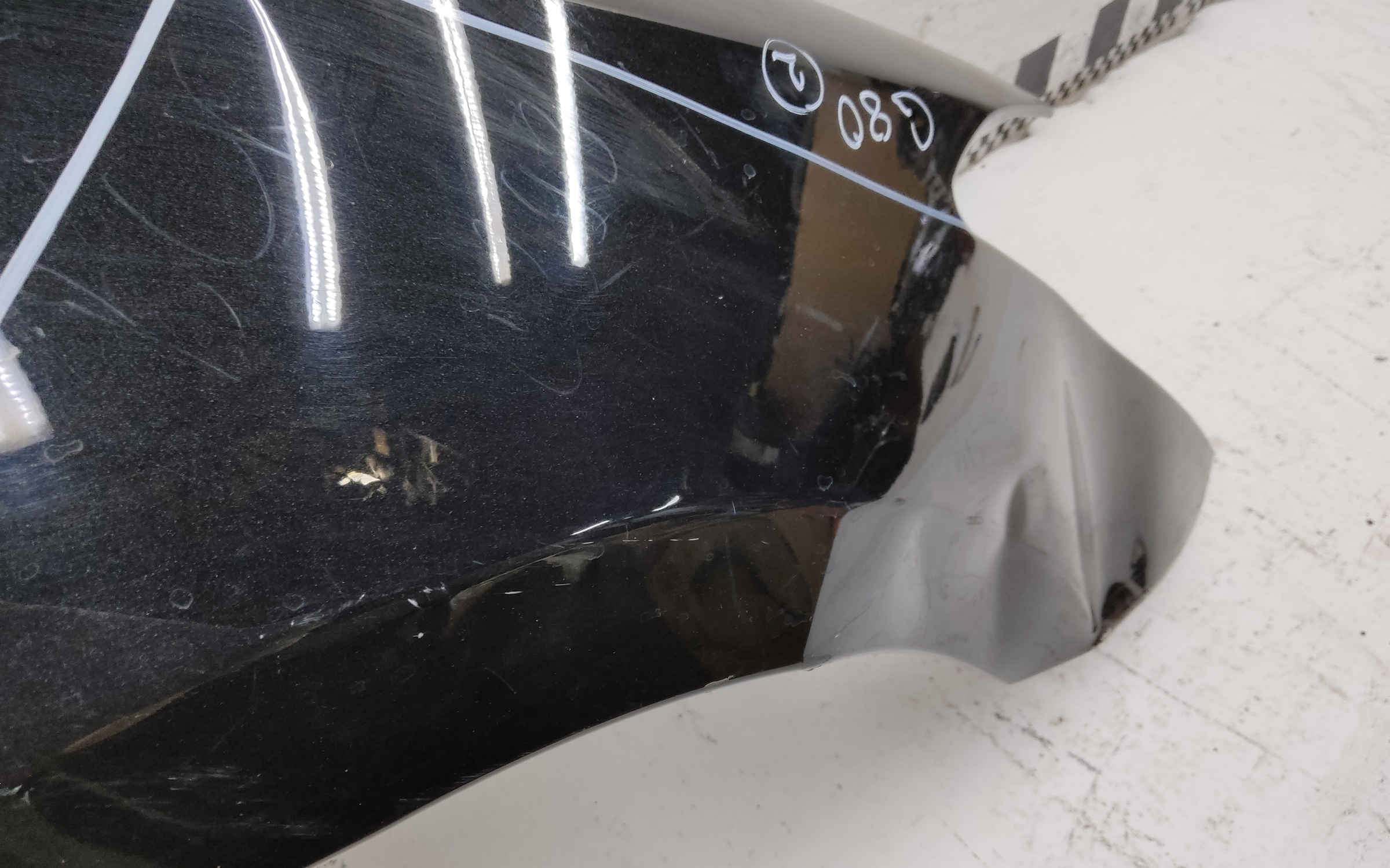 Крыло переднее правое Genesis G80