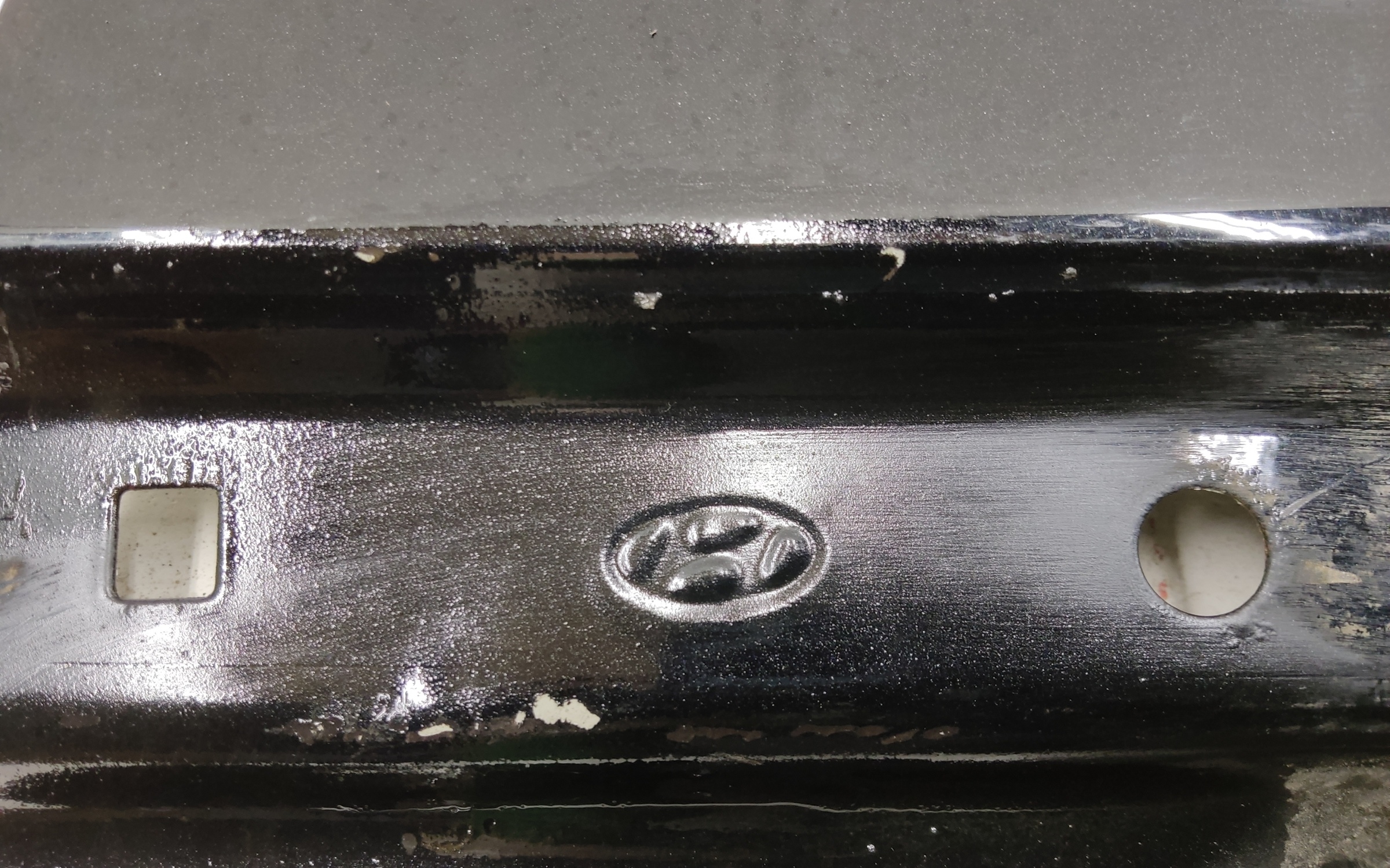 Крыло переднее правое Genesis G80