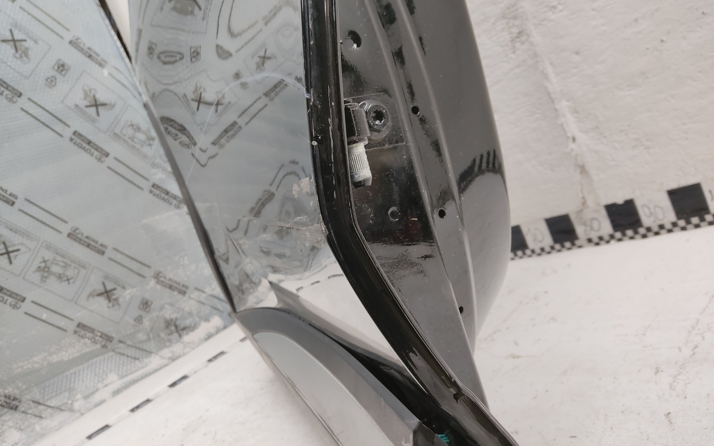 Дверь задняя правая Exeed RX