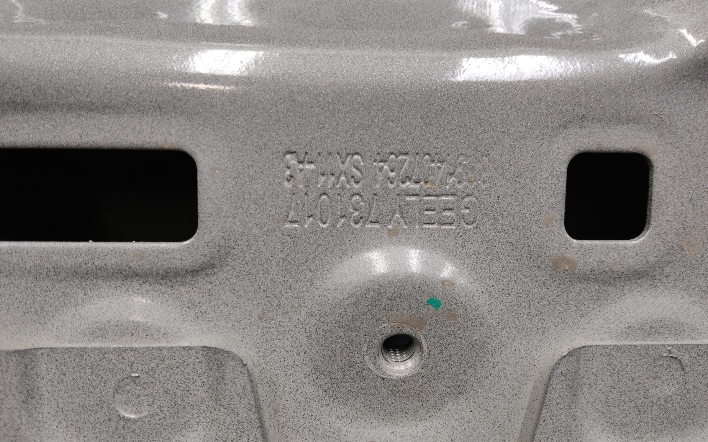 Крышка багажника Geely Coolray Restail