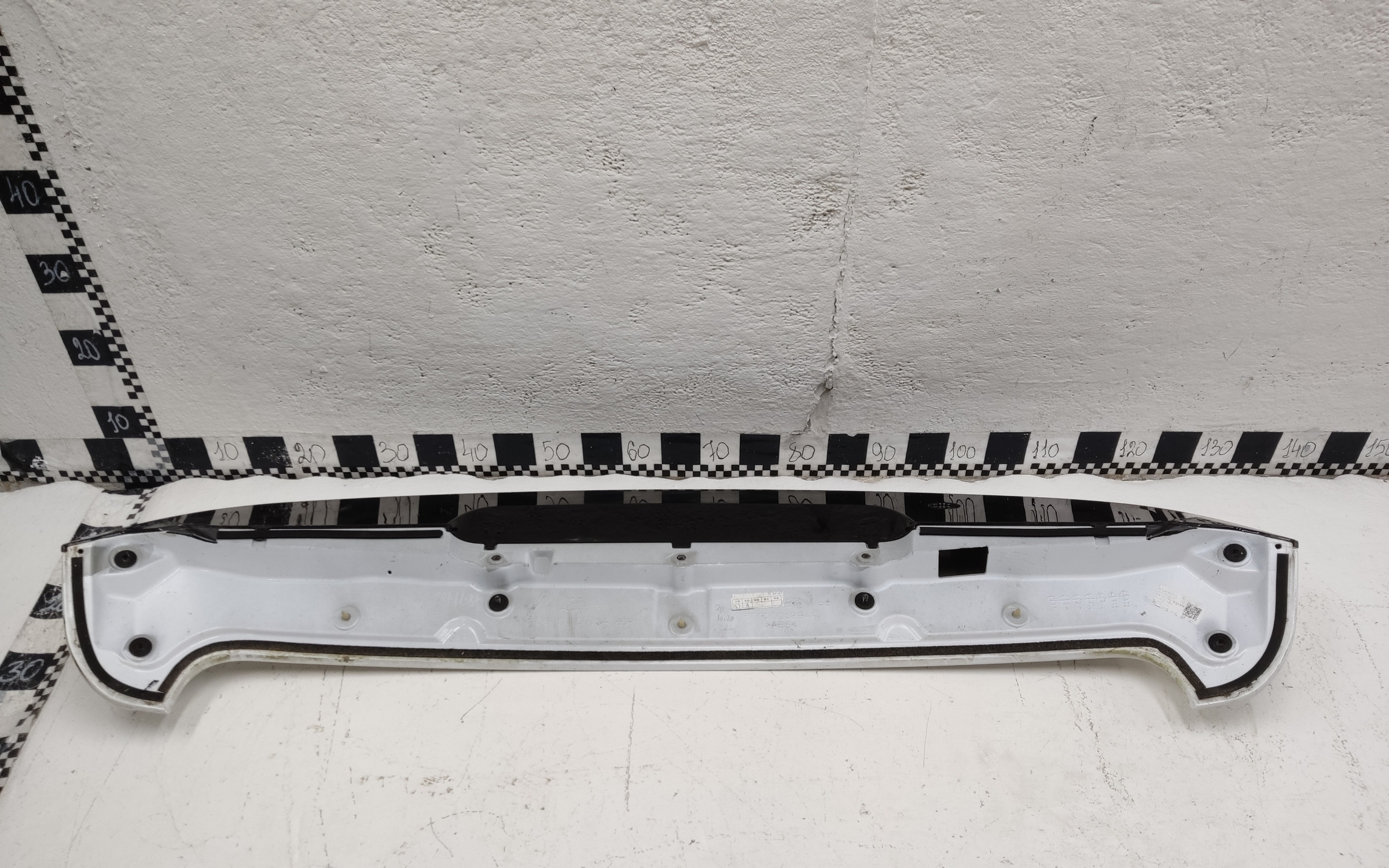 Спойлер крышки багажника Exeed TXL