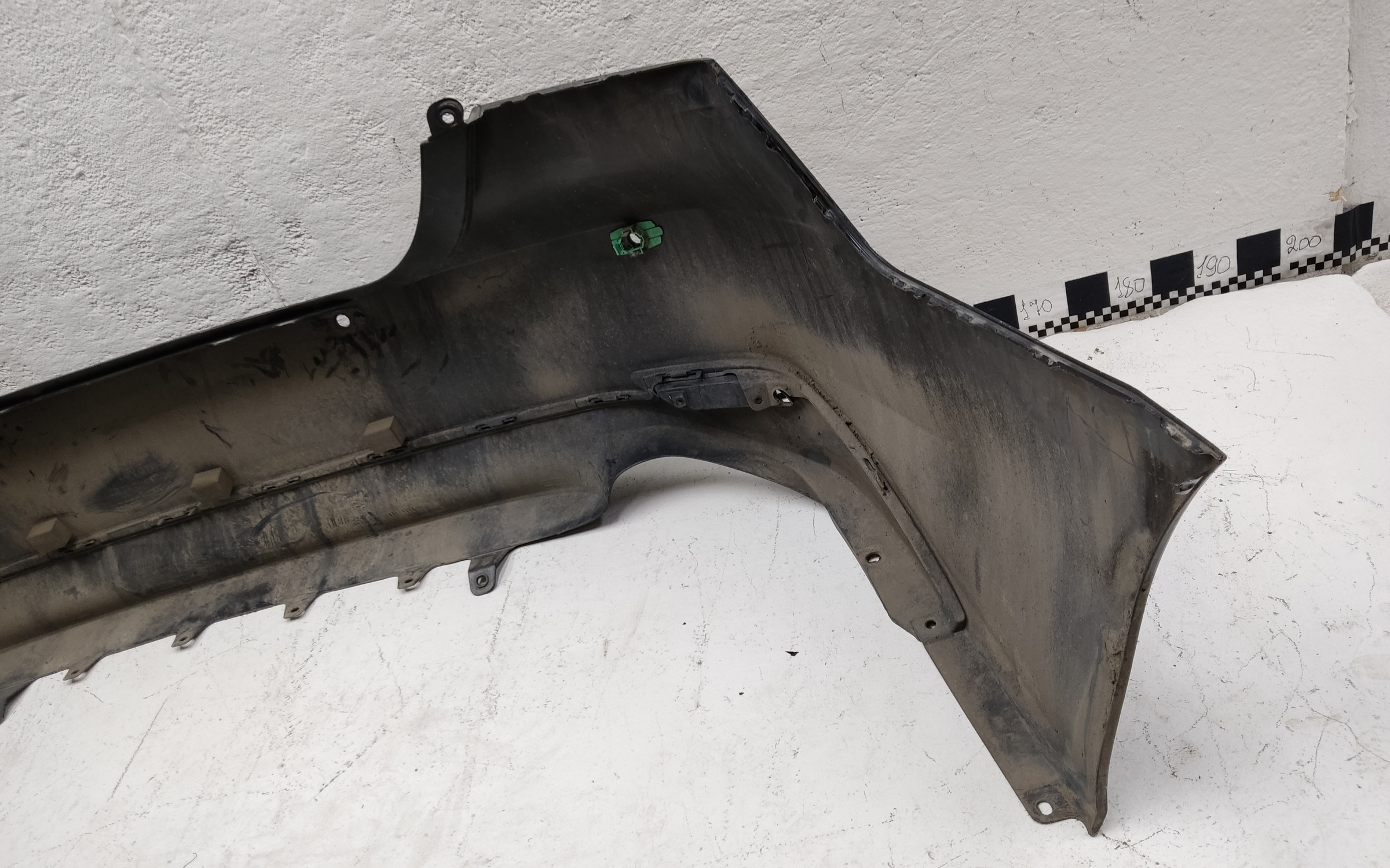 Бампер задний Toyota Camry V70