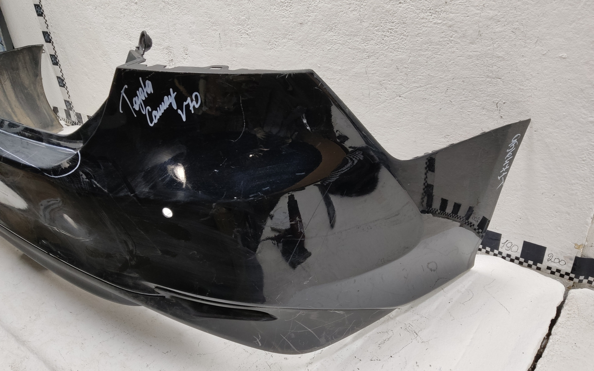 Бампер задний Toyota Camry V70