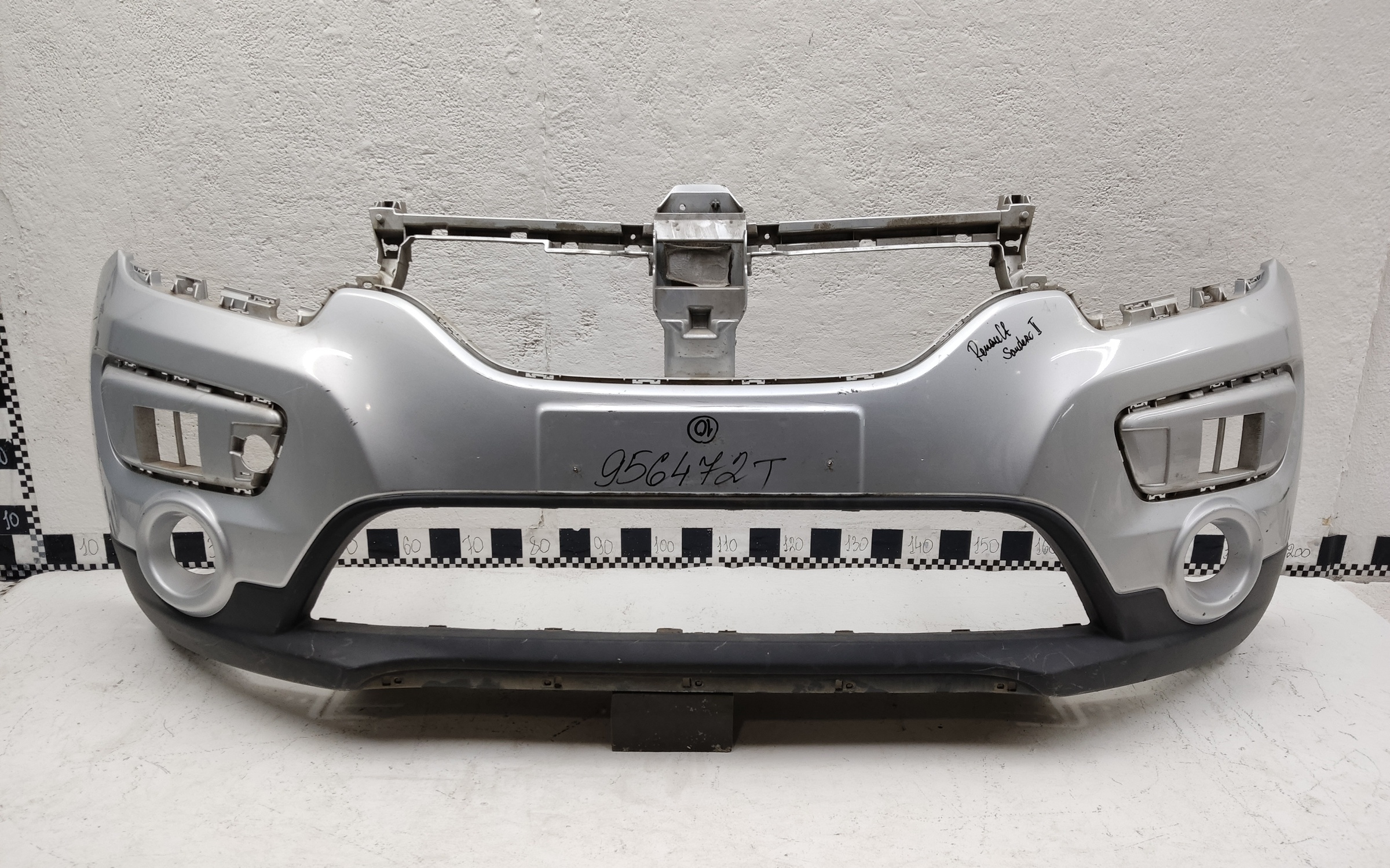 Бампер передний Renault Sandero 2 Stepway