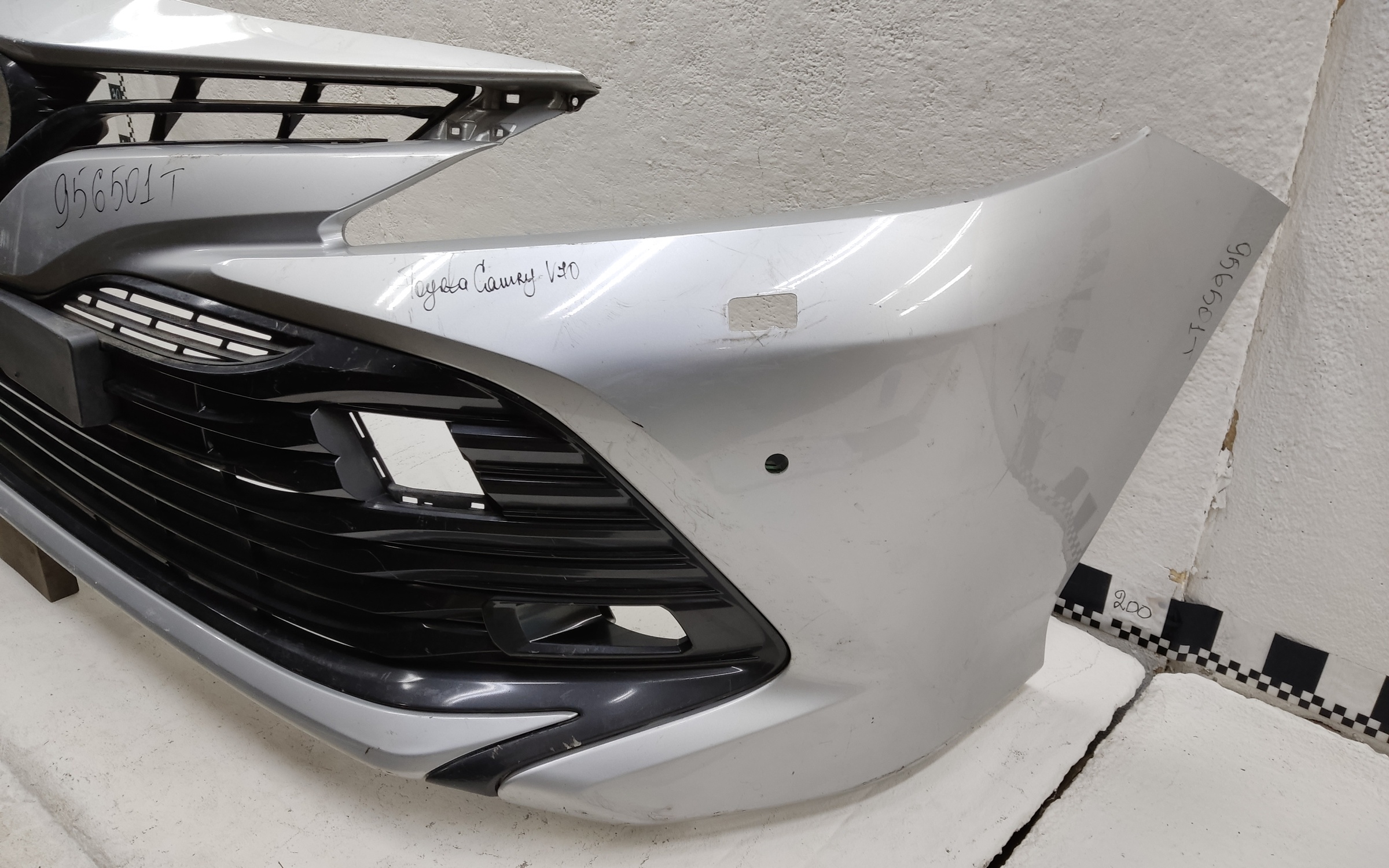 Бампер передний Toyota Camry V70