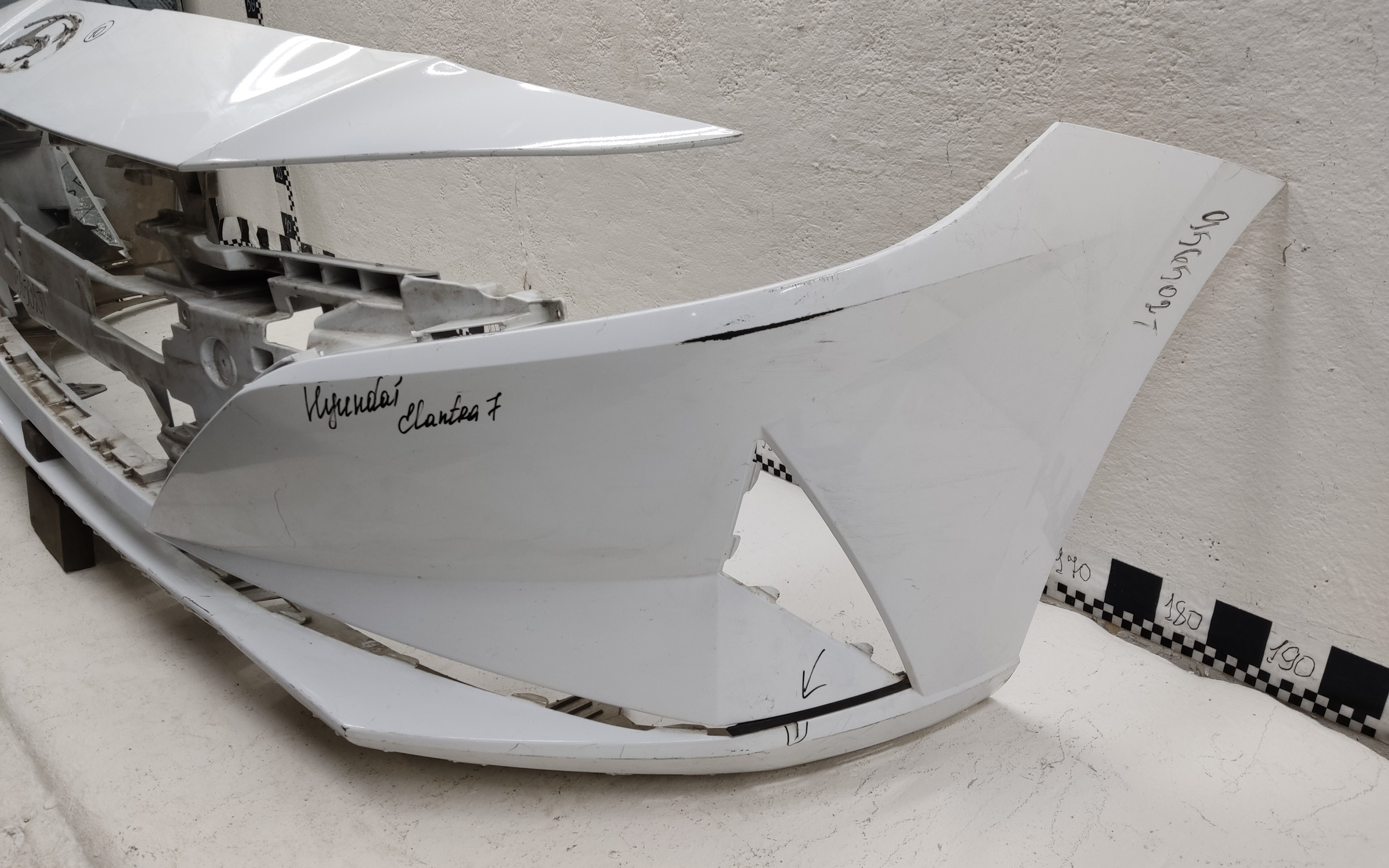 Бампер передний Hyundai Elantra 7