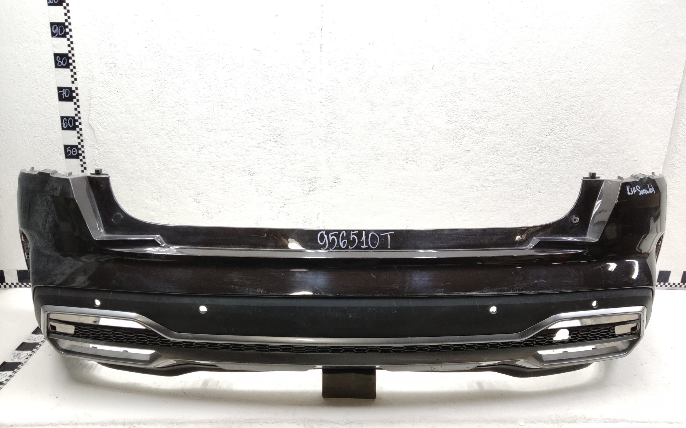 Бампер задний Kia Sorento 4