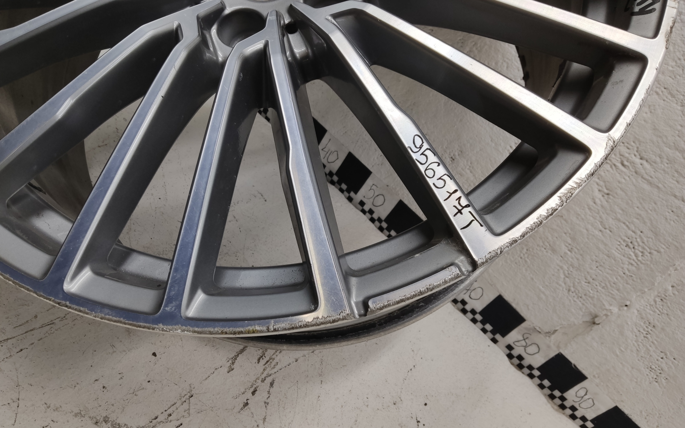 Диск колеса литой задний BMW 7er G11 Restail R20