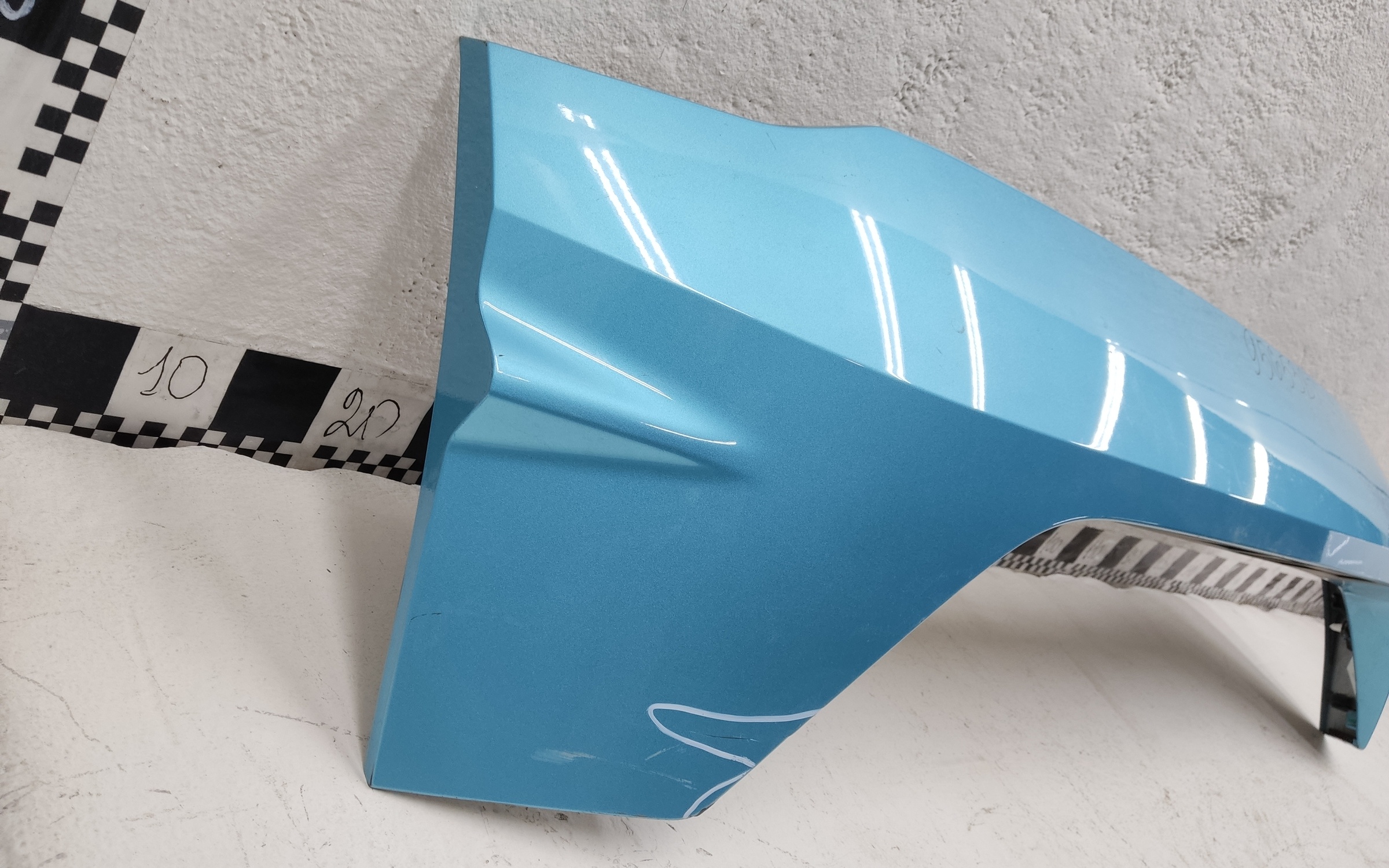 Накладка крышки багажника Geely Coolray Restail
