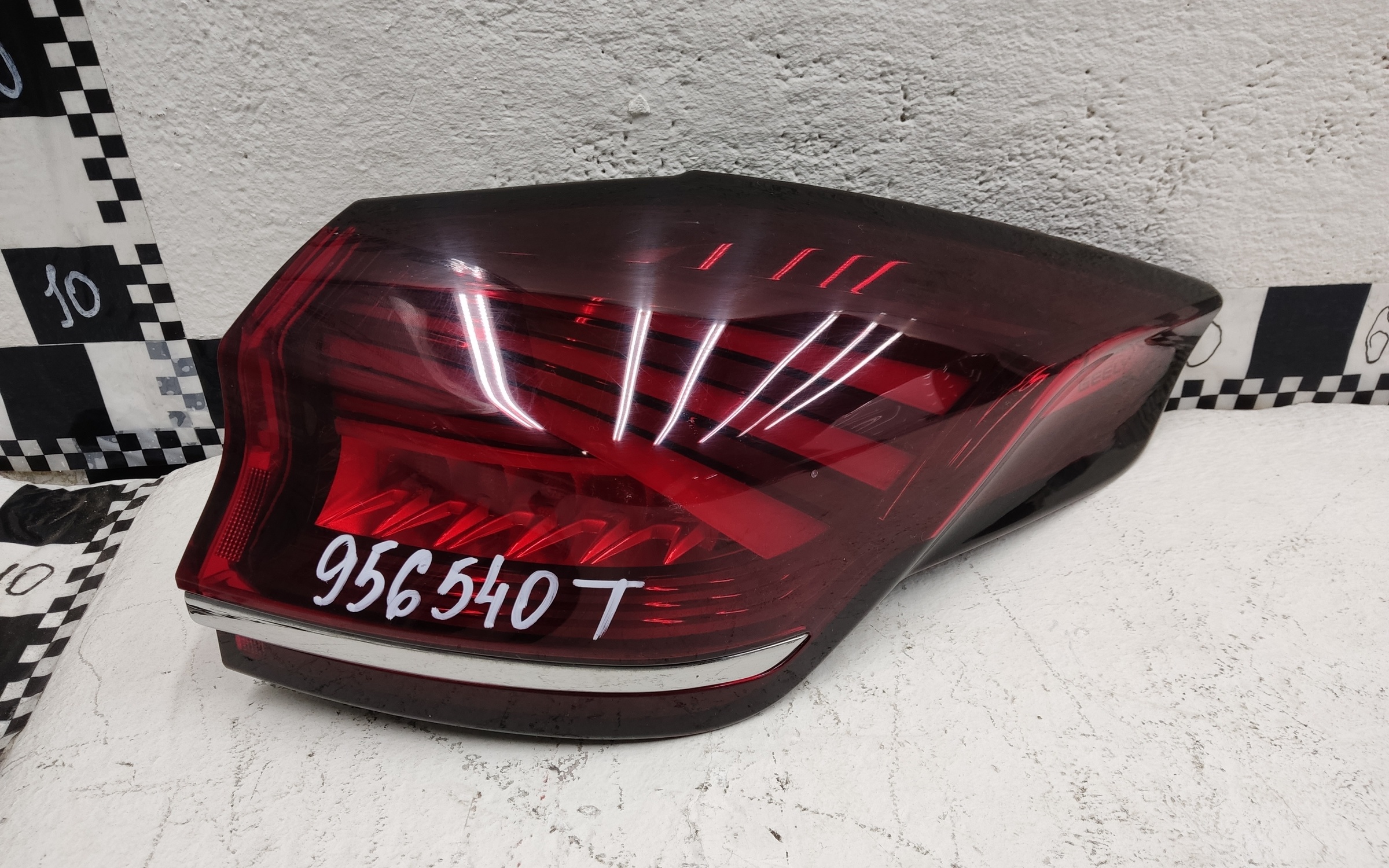 Фонарь задний правый наружный Geely Atlas Pro
