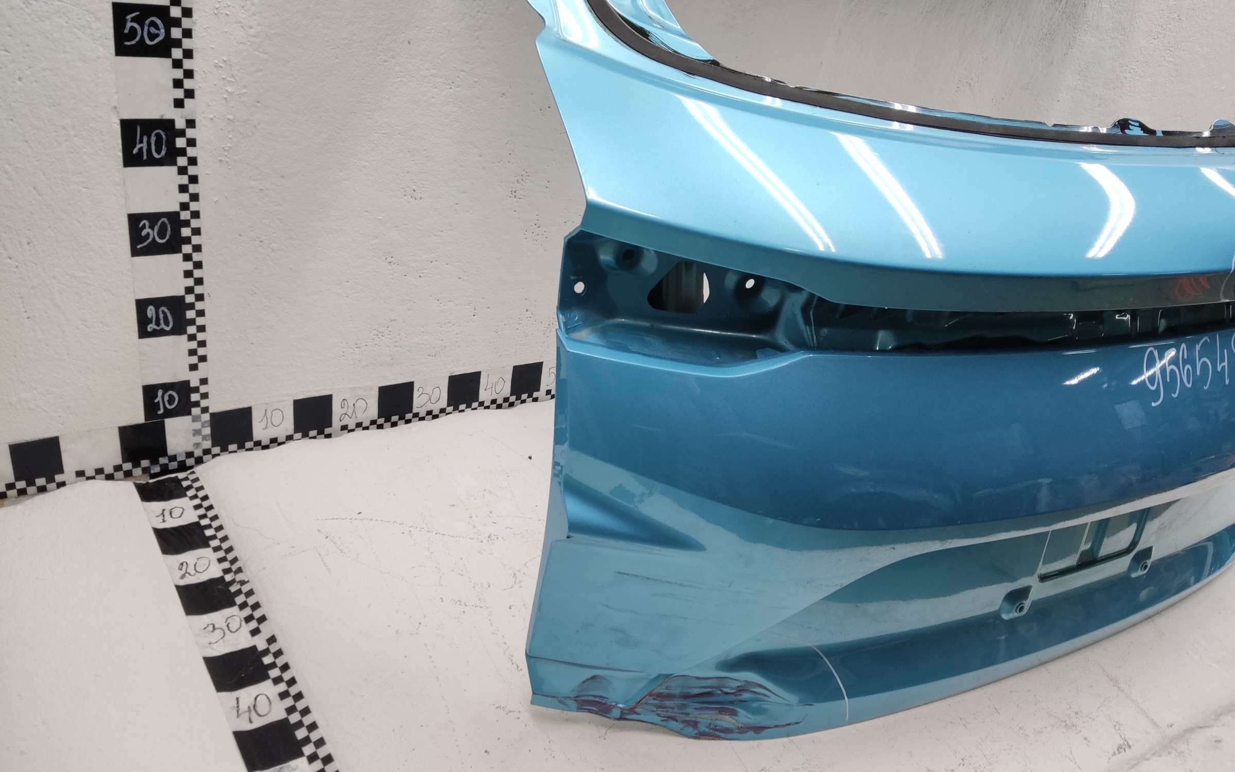 Крышка багажника Geely Coolray Restail