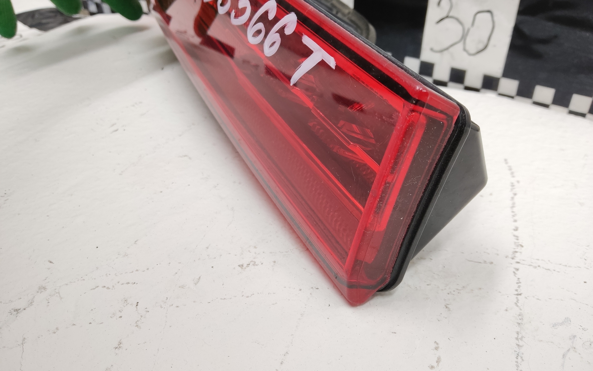 Фонарь задний правый внутренний Volvo XC60 2 LED