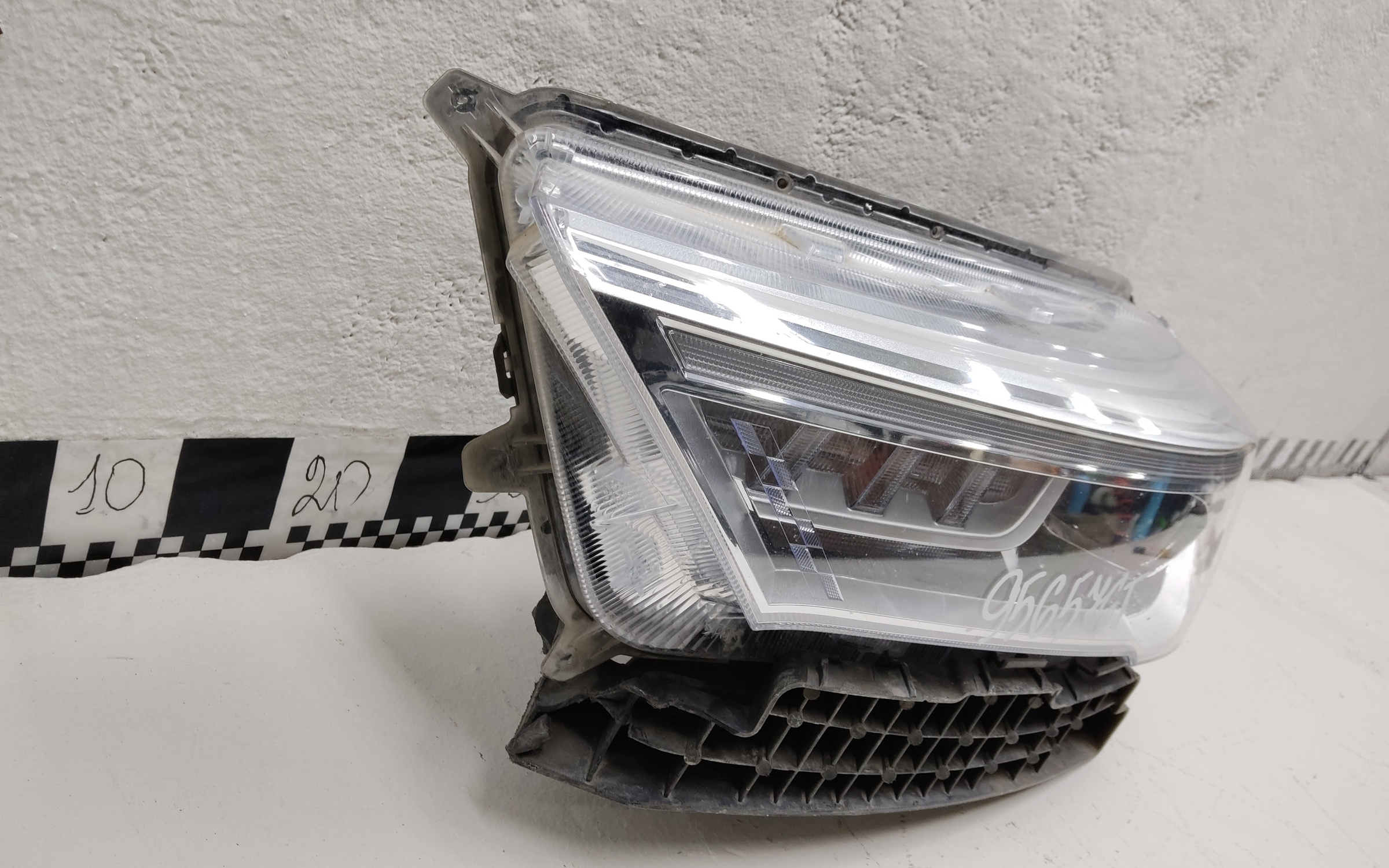 Фара передняя левая Haval M6 2 LED