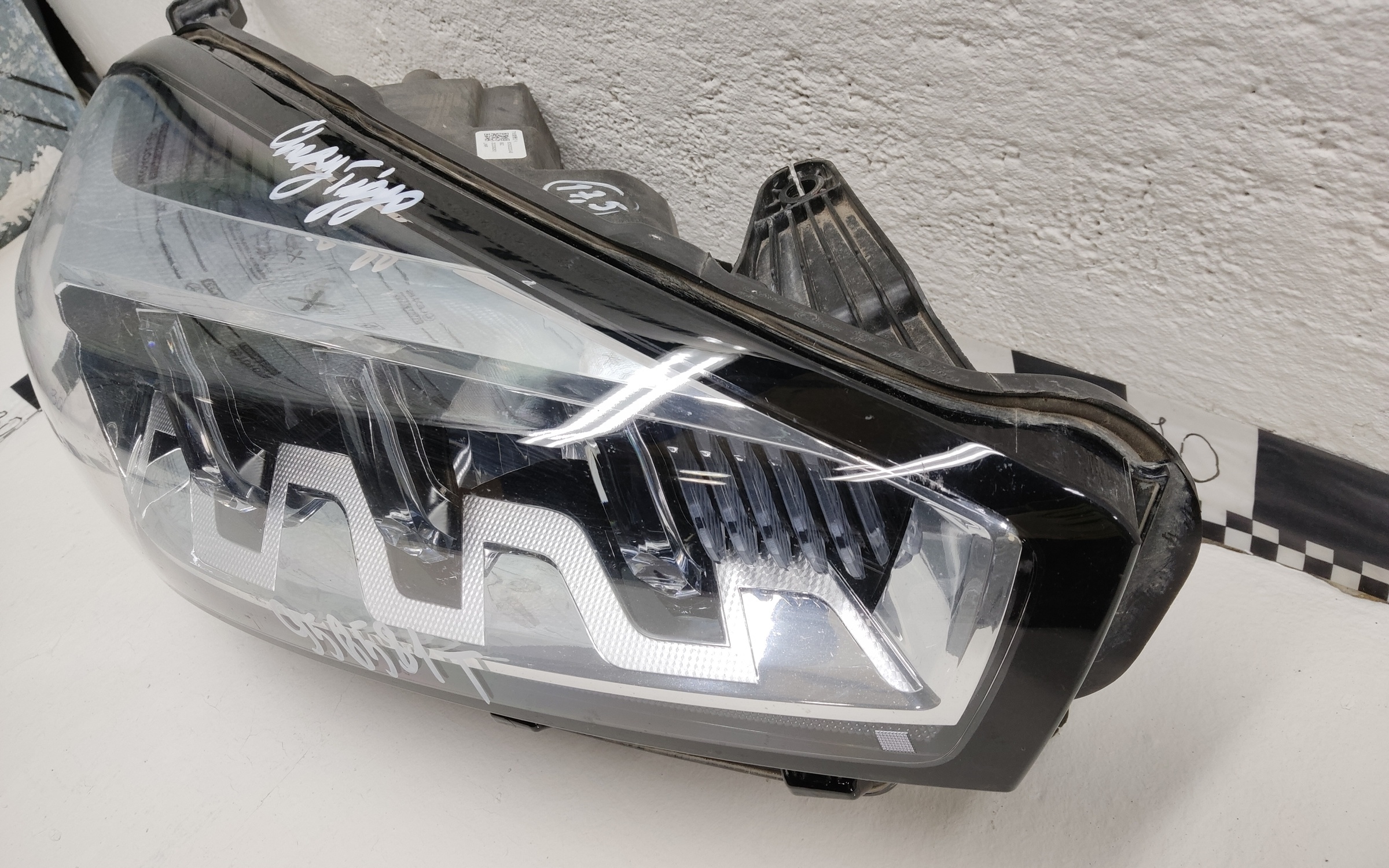 Фара передняя правая Chery Tiggo 7 Pro LED