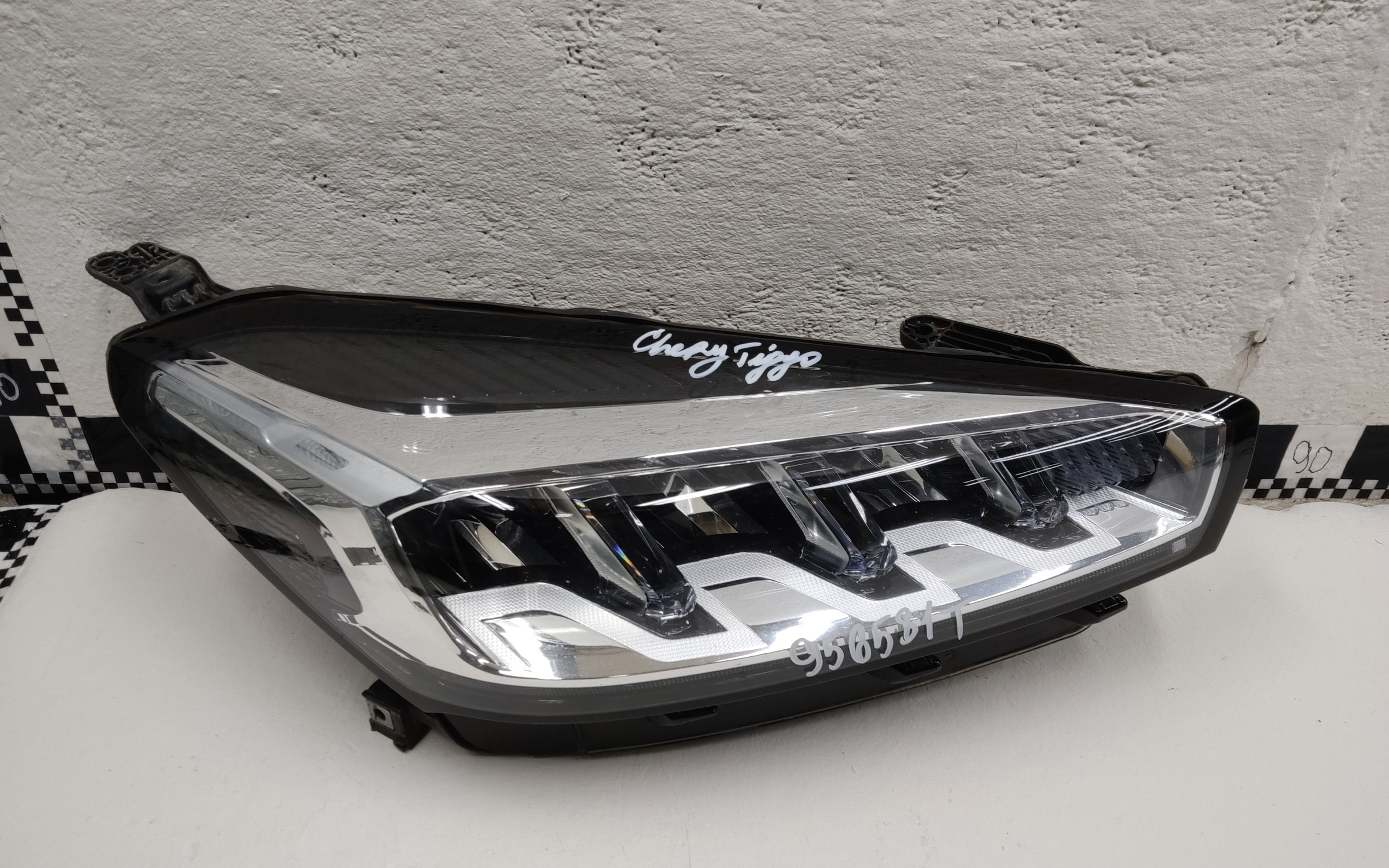 Фара передняя правая Chery Tiggo 7 Pro LED