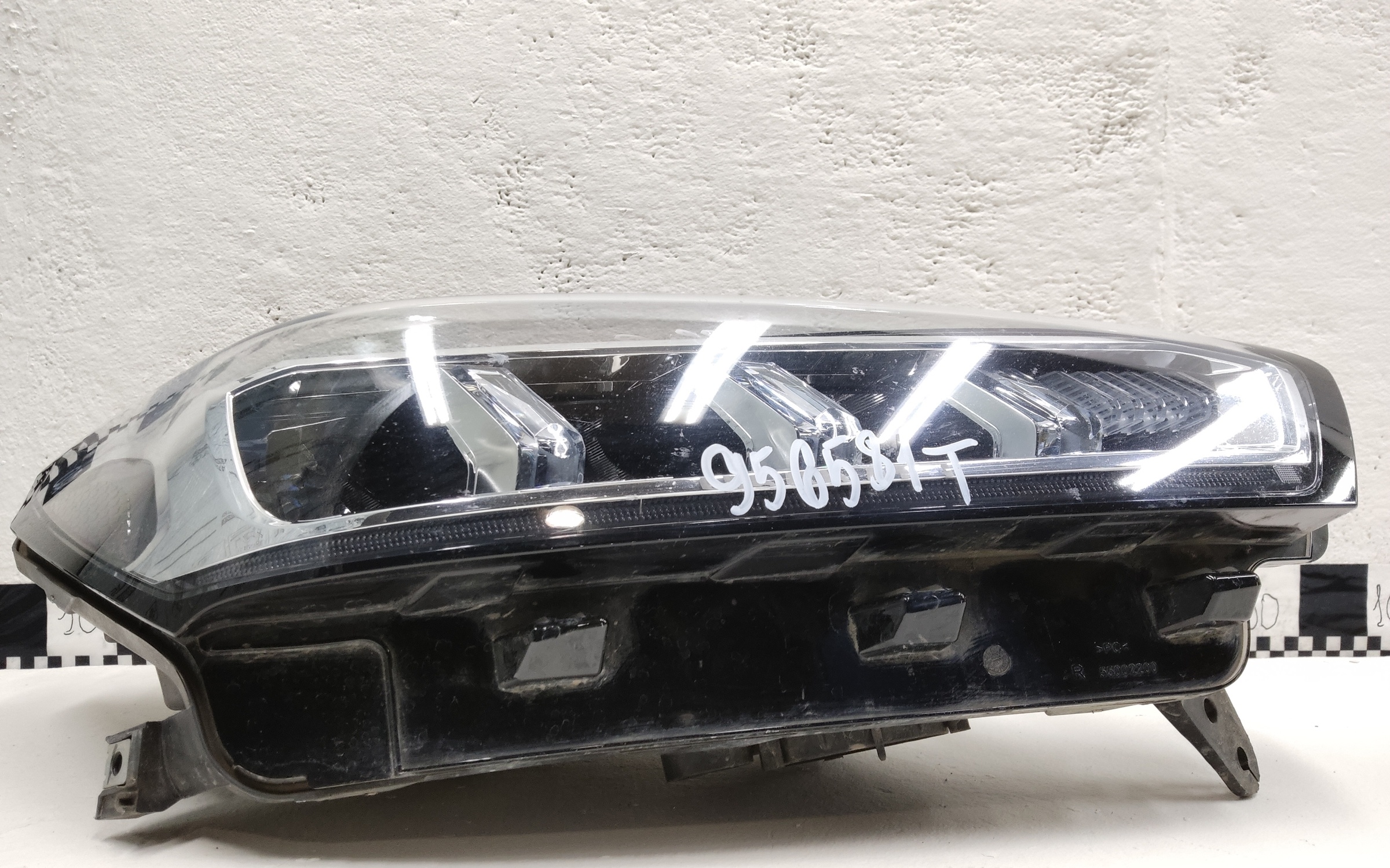 Фара передняя правая Chery Tiggo 7 Pro LED