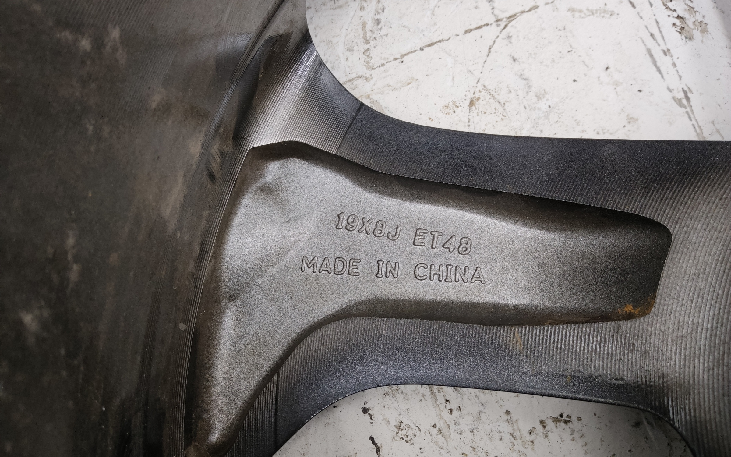 Диск колеса литой Geely Atlas 2 R19