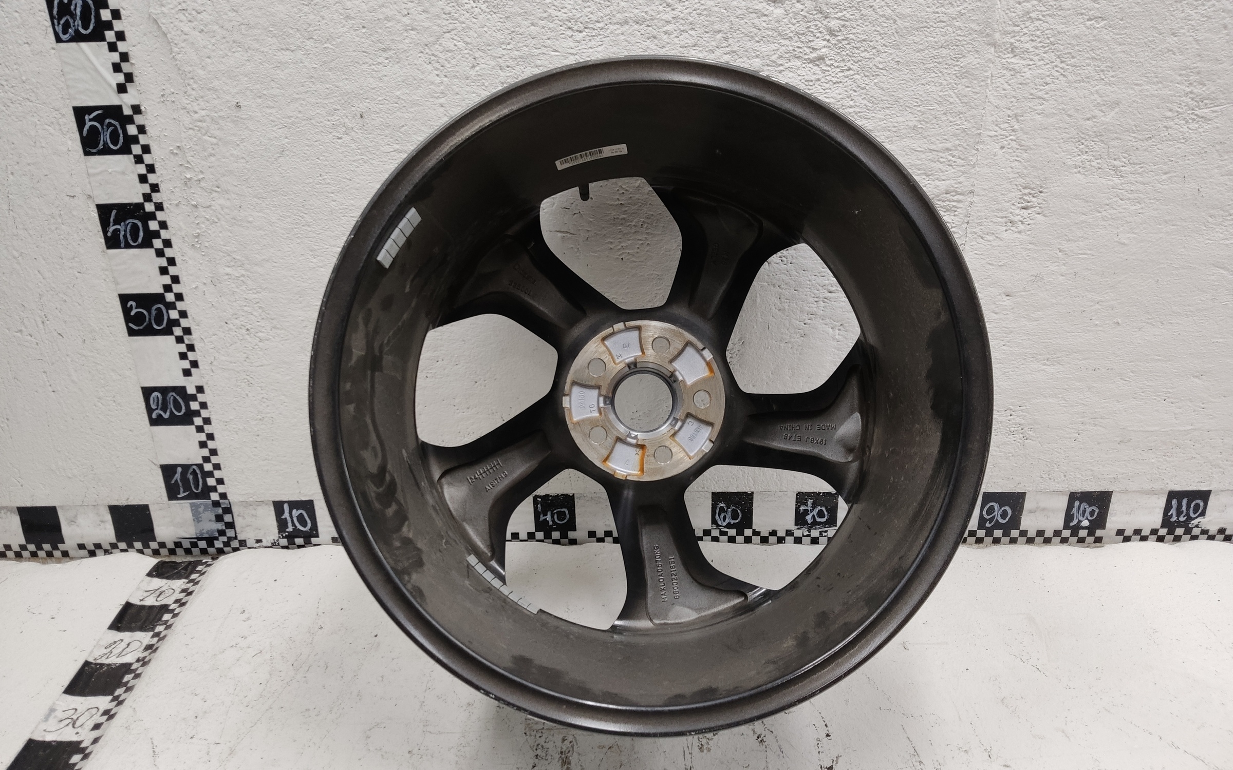 Диск колеса литой Geely Atlas 2 R19