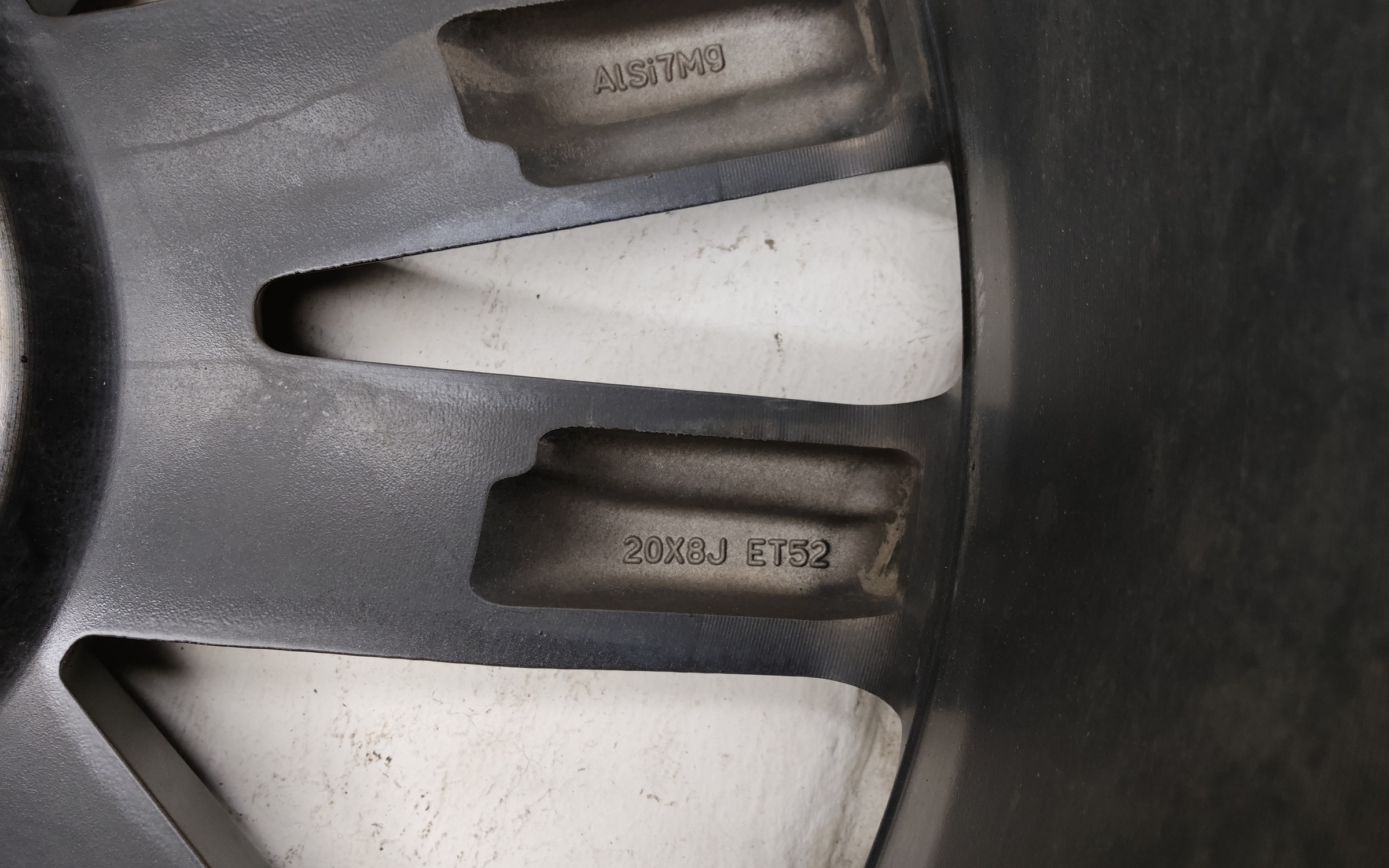 Диск колеса литой Geely Monjaro R20